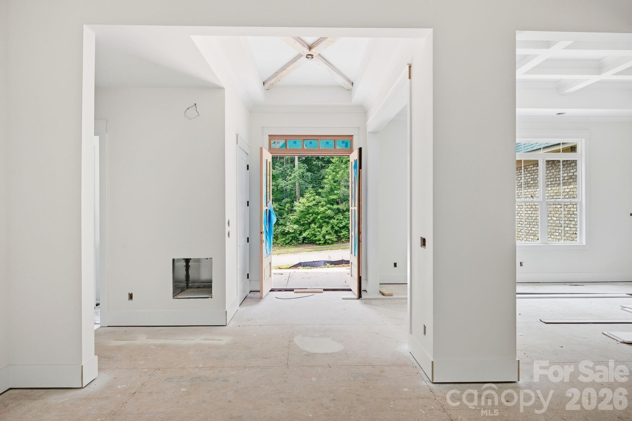 207 Kingsbridge Road Property Photo 2