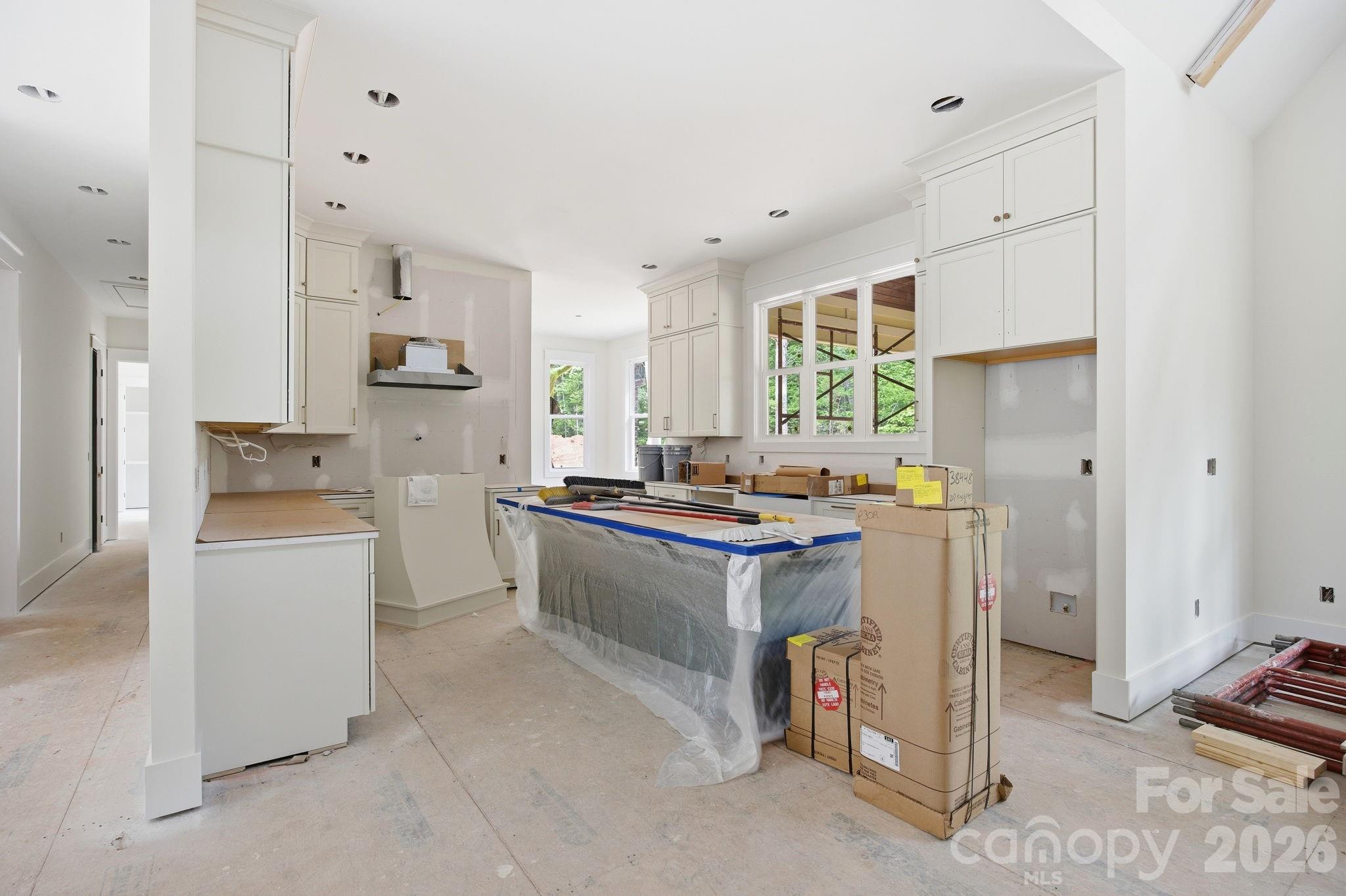207 Kingsbridge Road Property Photo 8