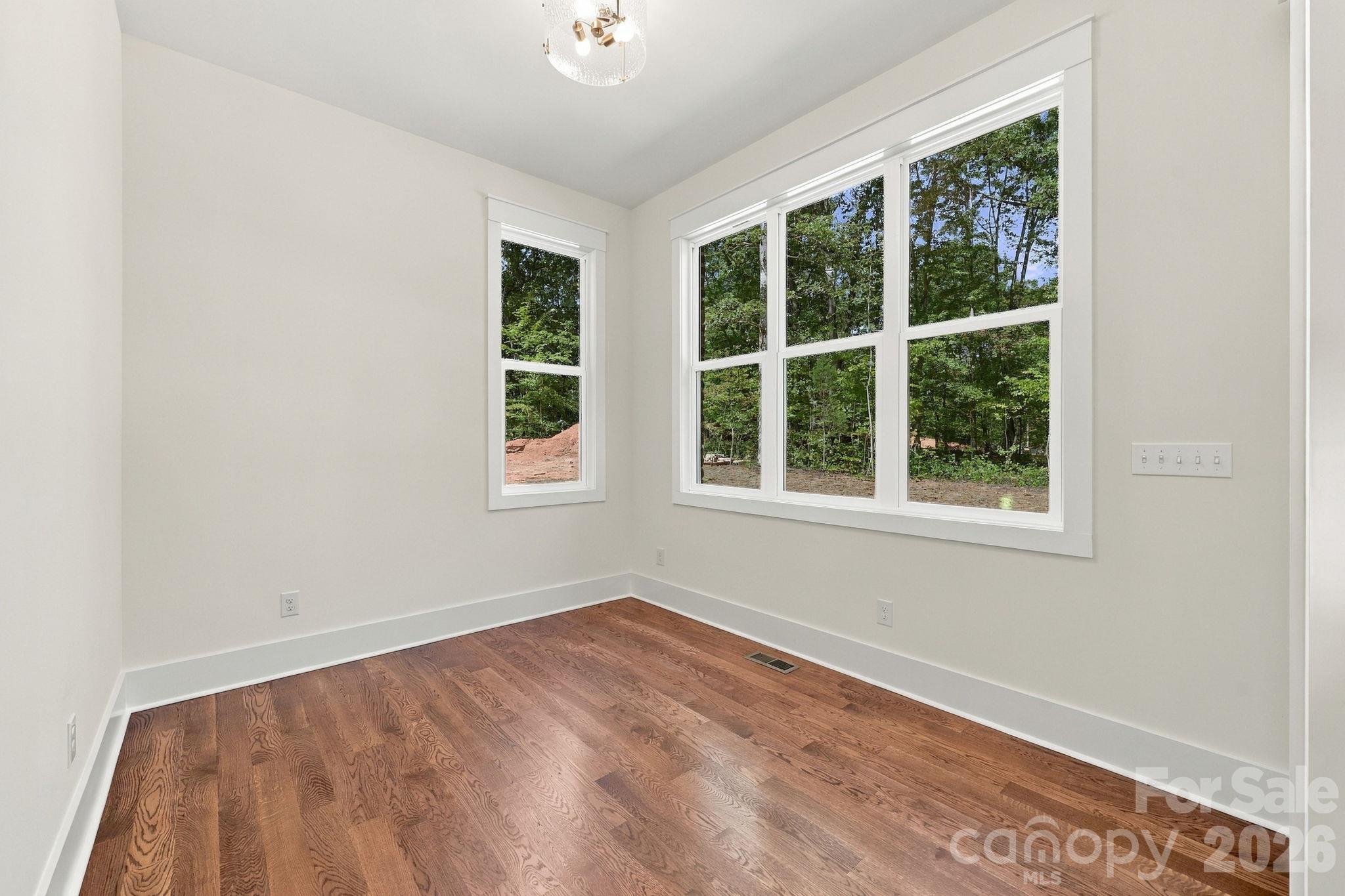 207 Kingsbridge Road Property Photo 19