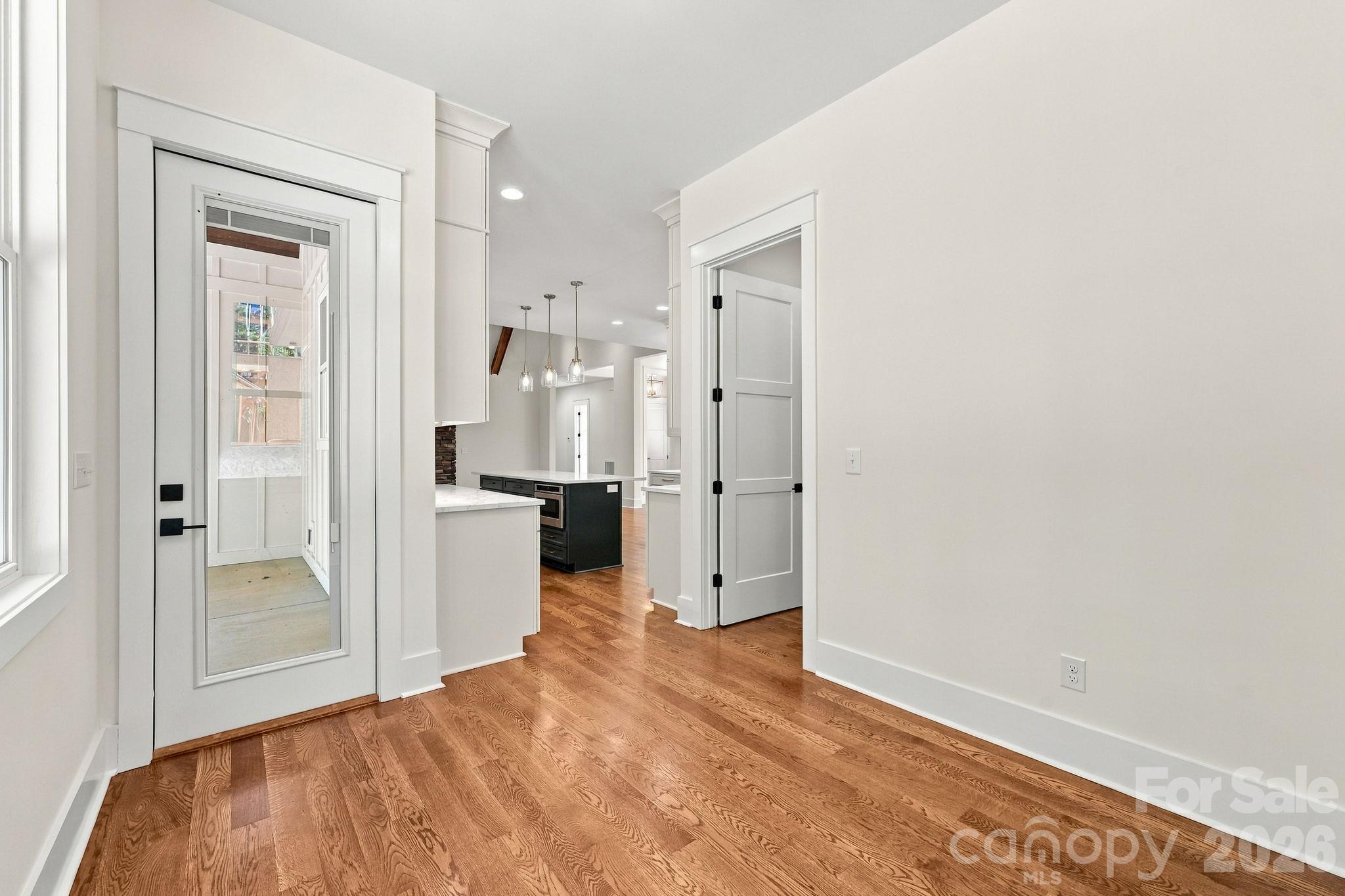 207 Kingsbridge Road Property Photo 20