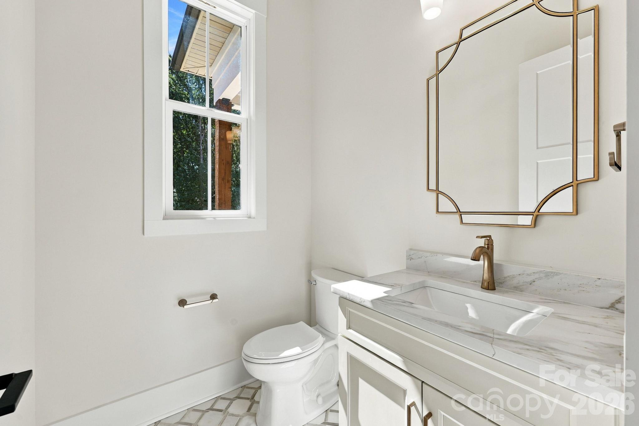 207 Kingsbridge Road Property Photo 28
