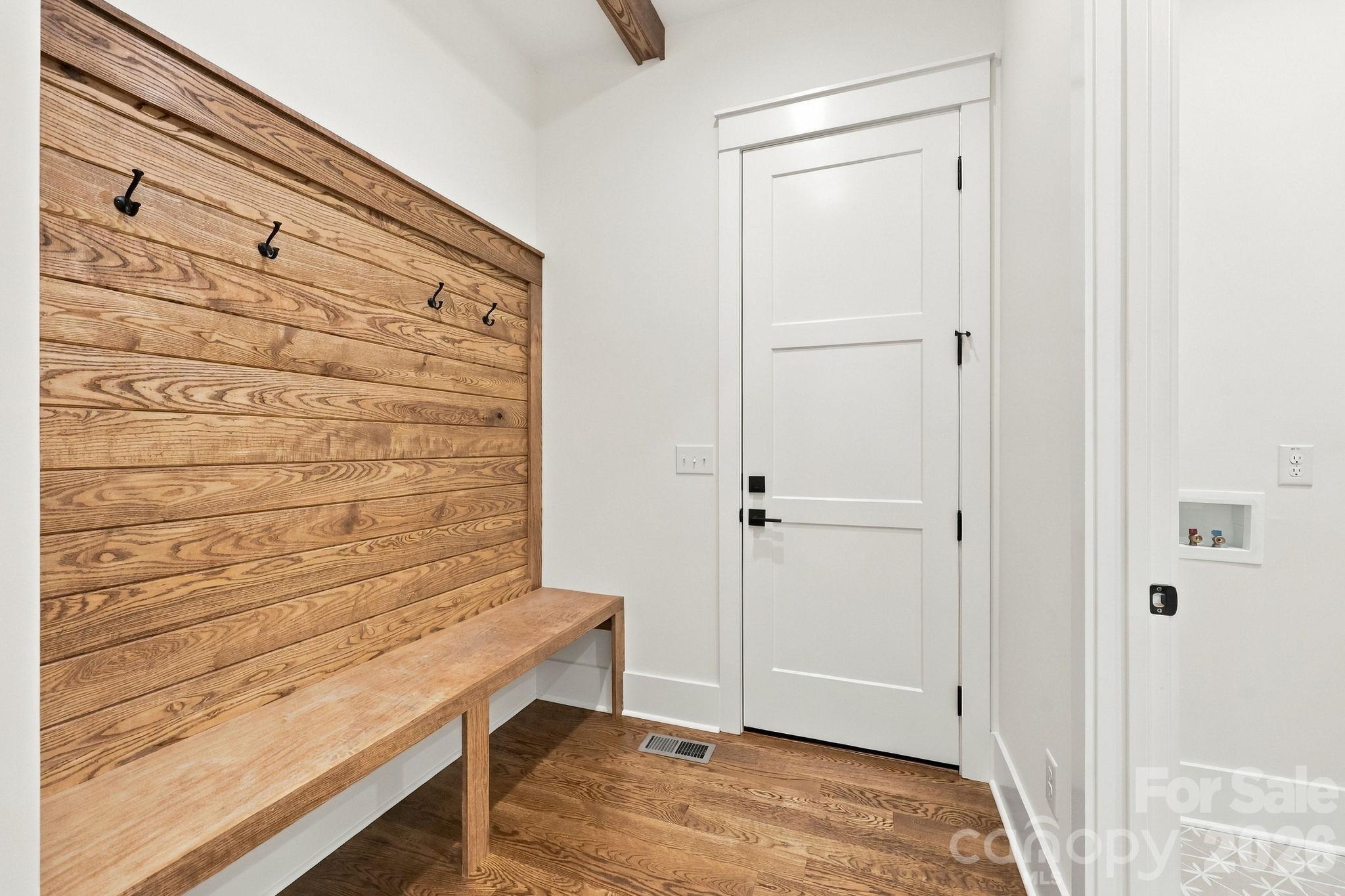 207 Kingsbridge Road Property Photo 29