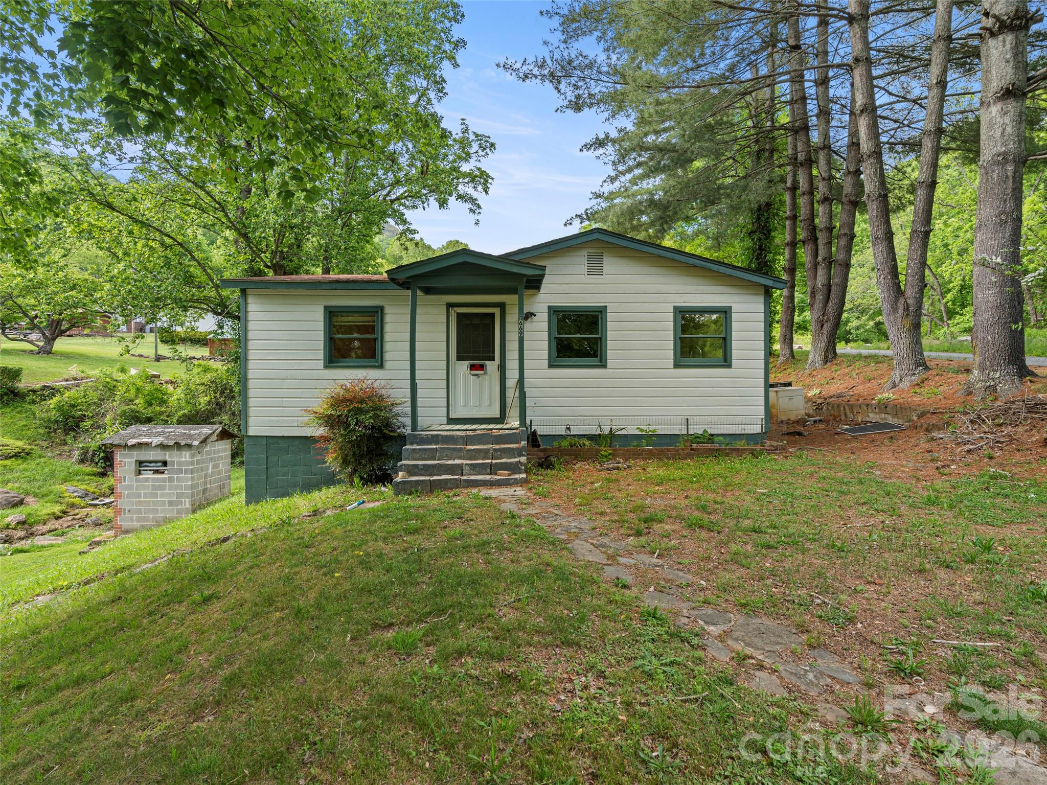 1669 Fisher Creek Road Property Photo 1