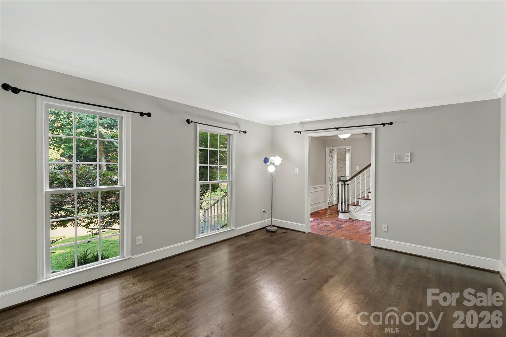 5812 Camelot Drive Property Photo 7