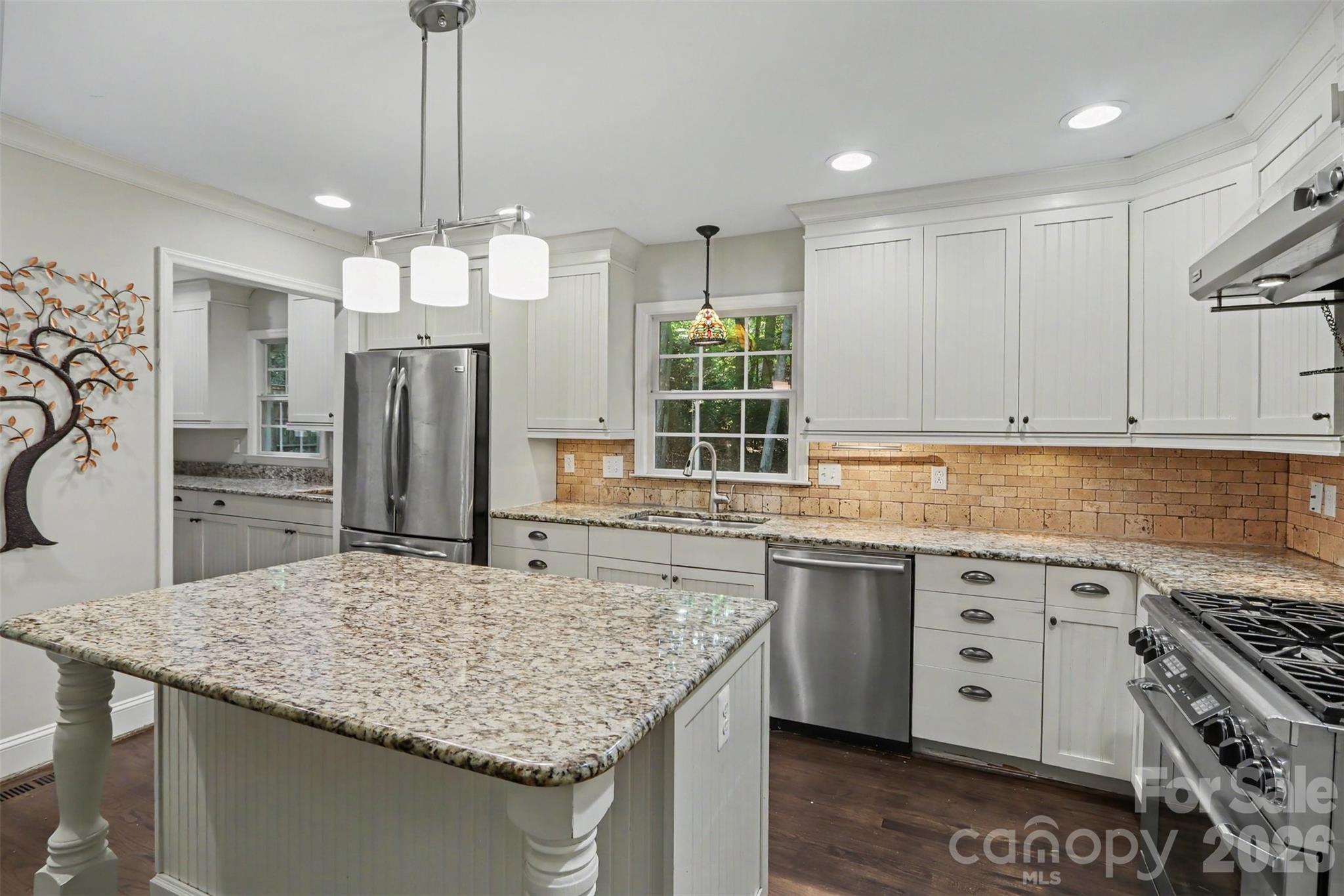 5812 Camelot Drive Property Photo 13