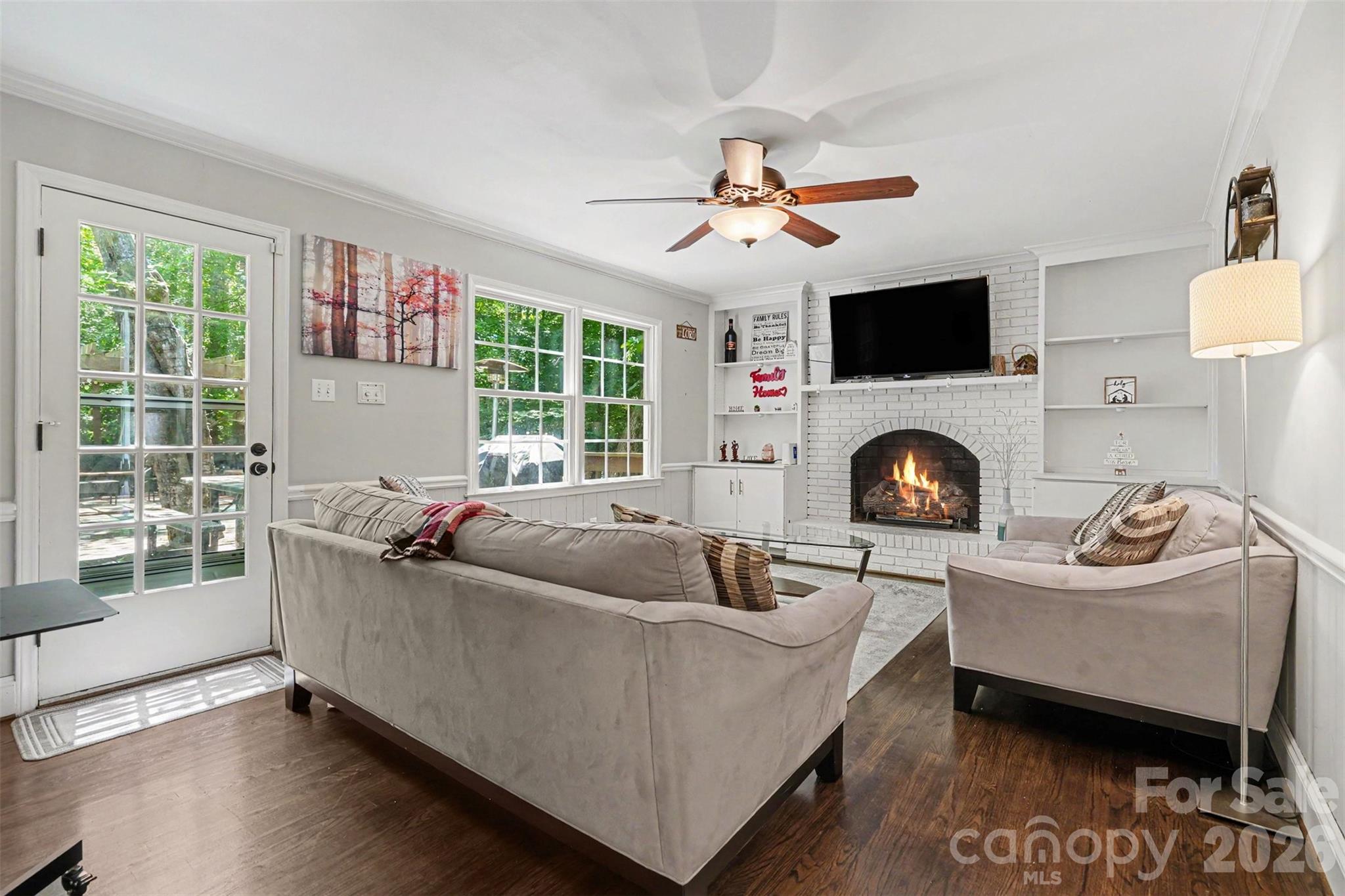 5812 Camelot Drive Property Photo 16