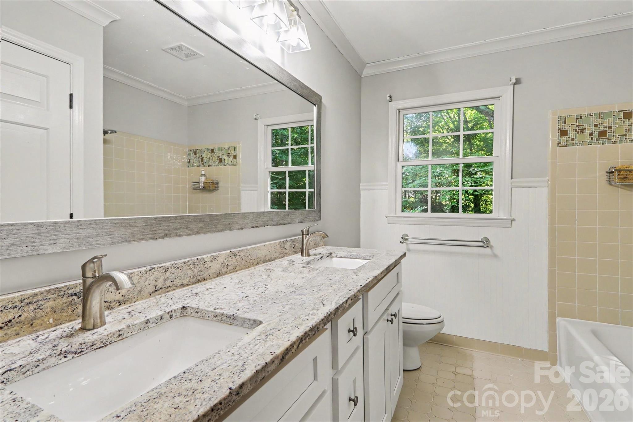 5812 Camelot Drive Property Photo 25