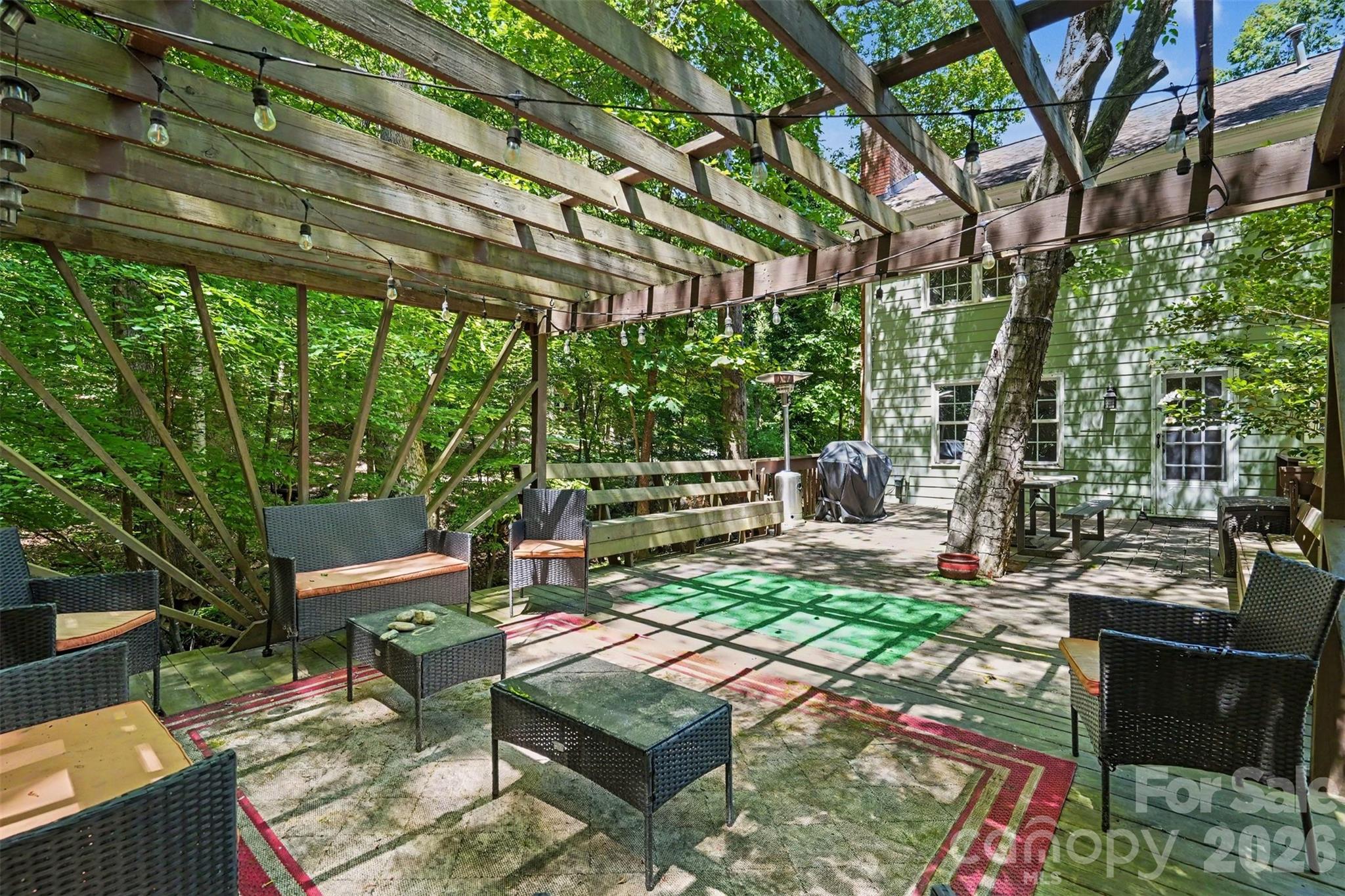 5812 Camelot Drive Property Photo 32