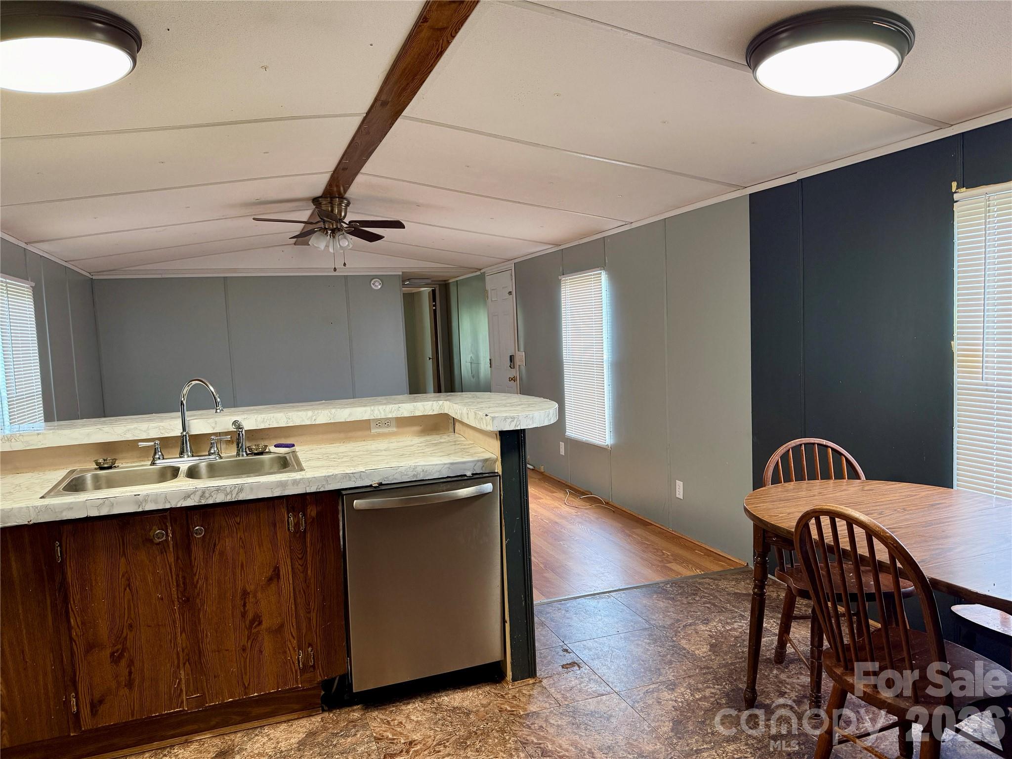 6503 Highway 97 Road Property Photo 4