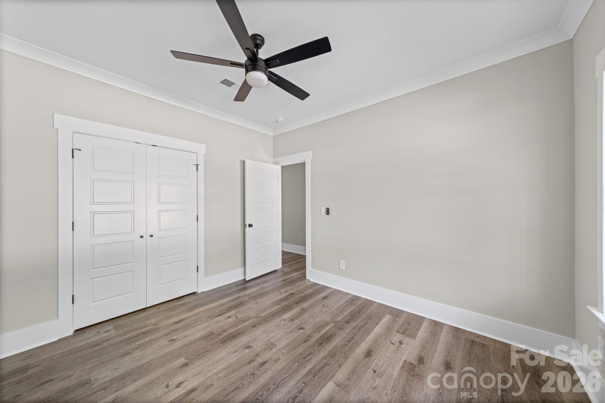 2406 Newland Road Property Photo 13
