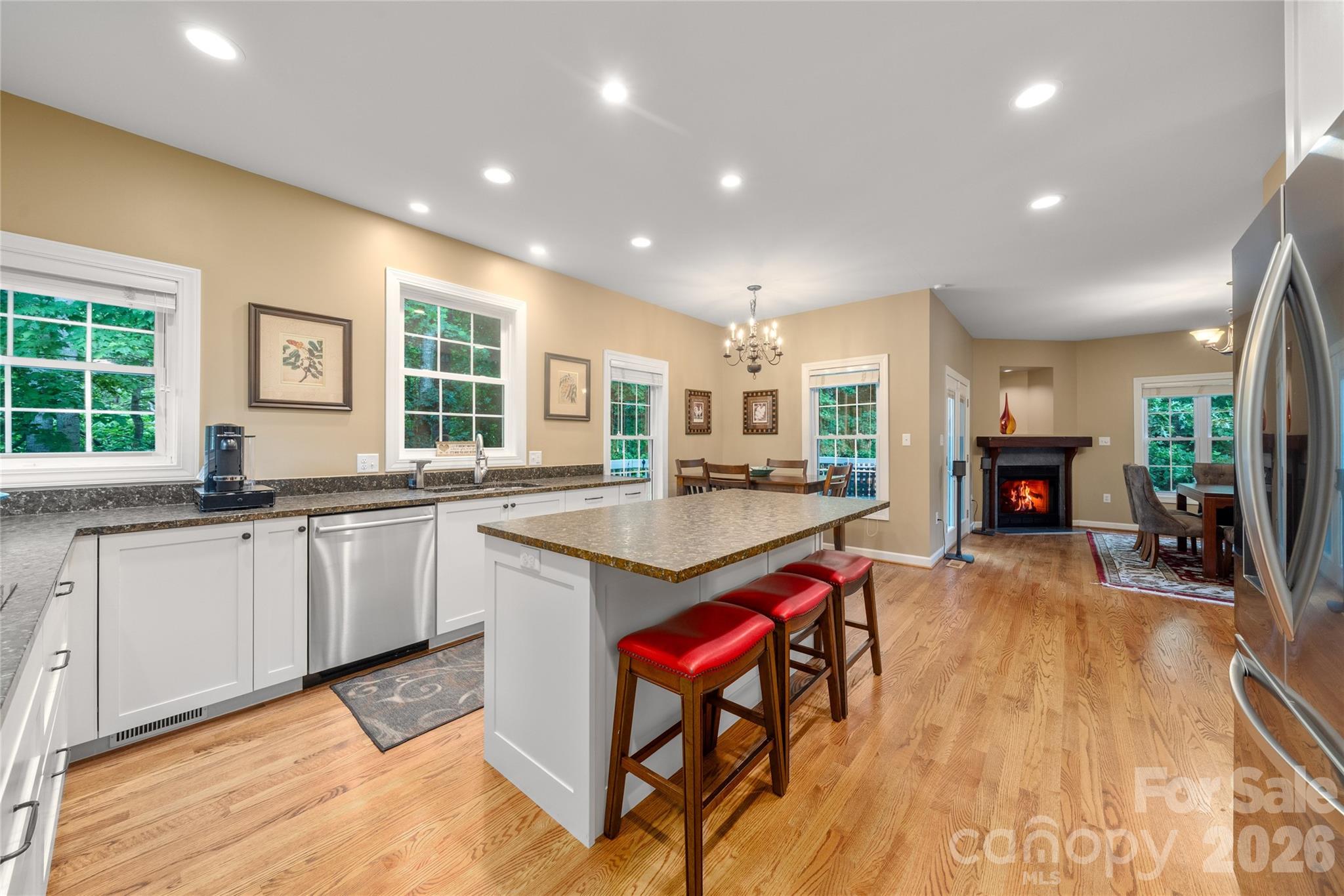 100 Welwyn Lane Property Photo 14
