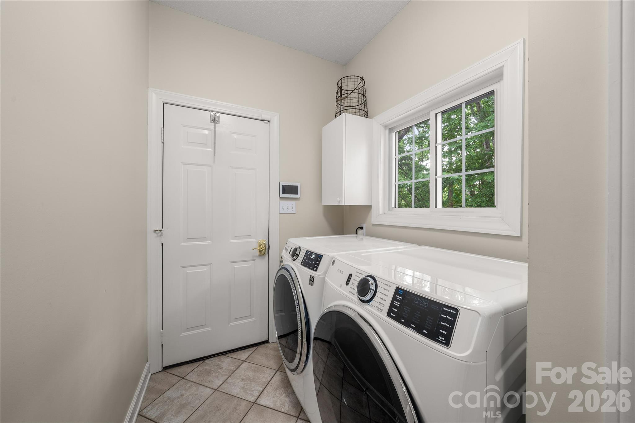 100 Welwyn Lane Property Photo 19