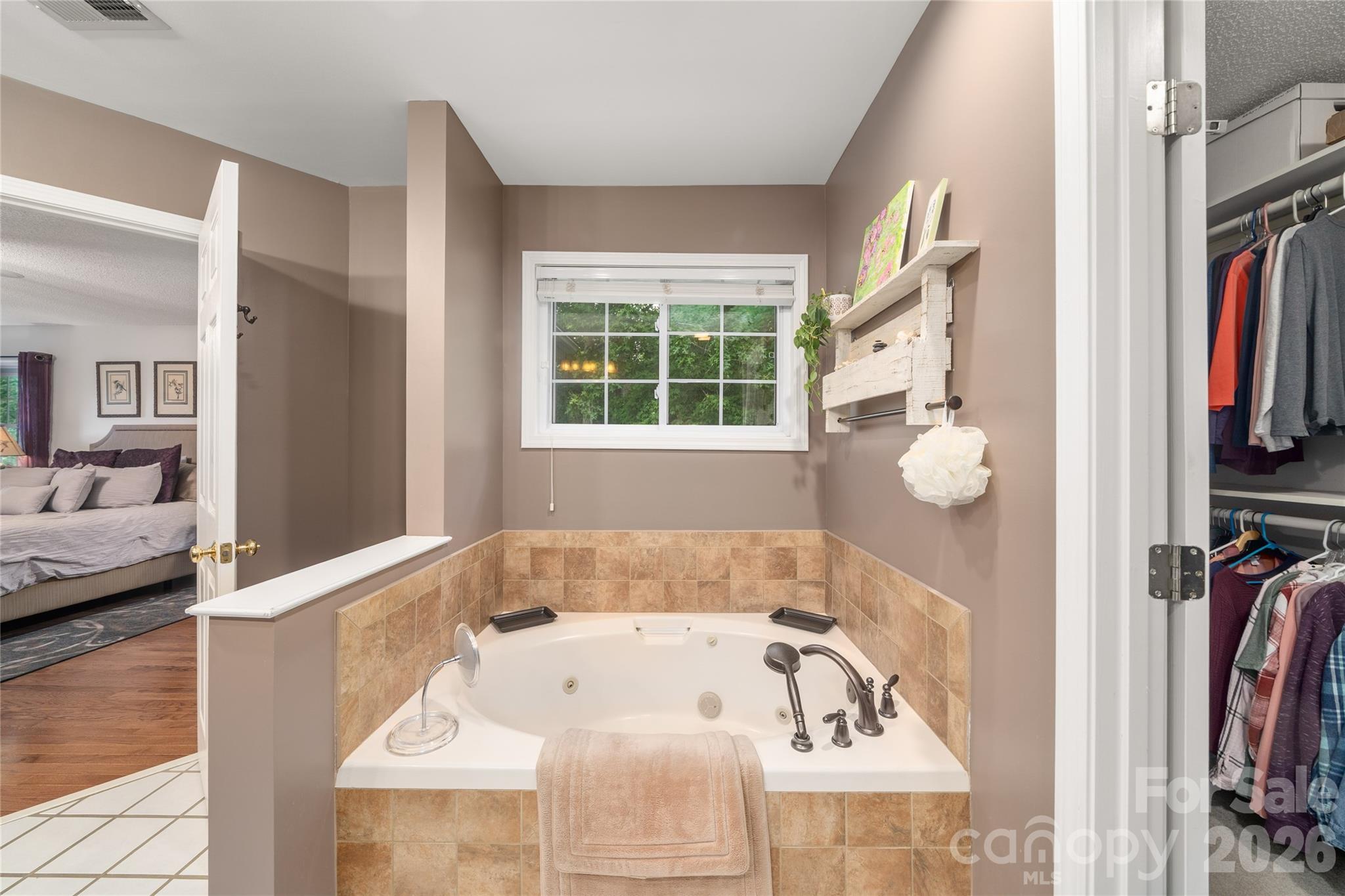 100 Welwyn Lane Property Photo 26