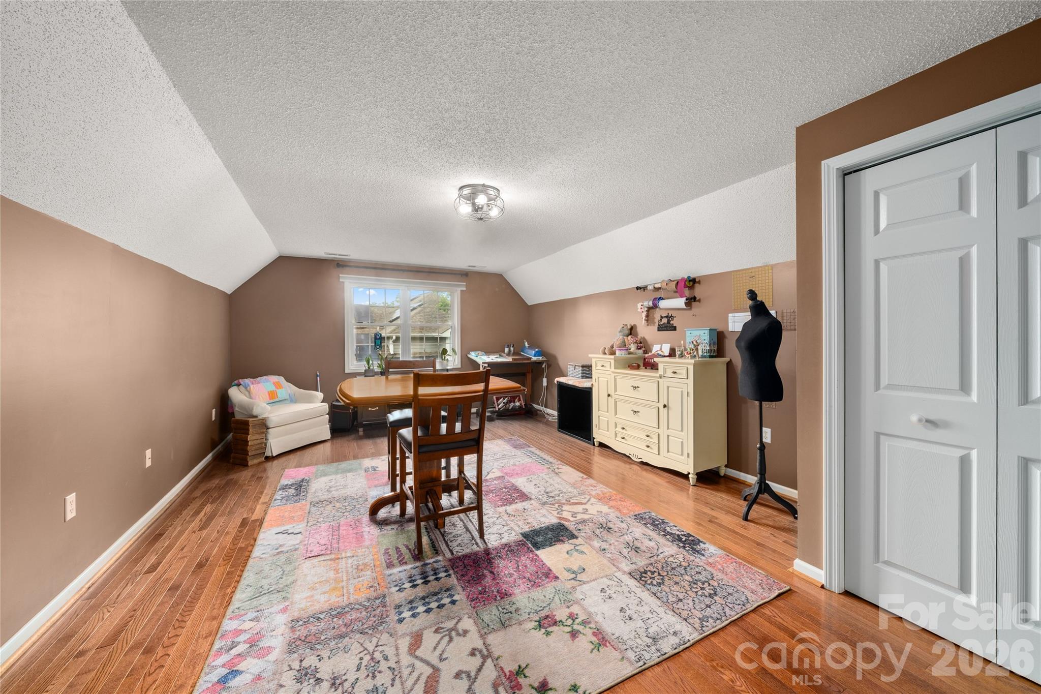 100 Welwyn Lane Property Photo 27