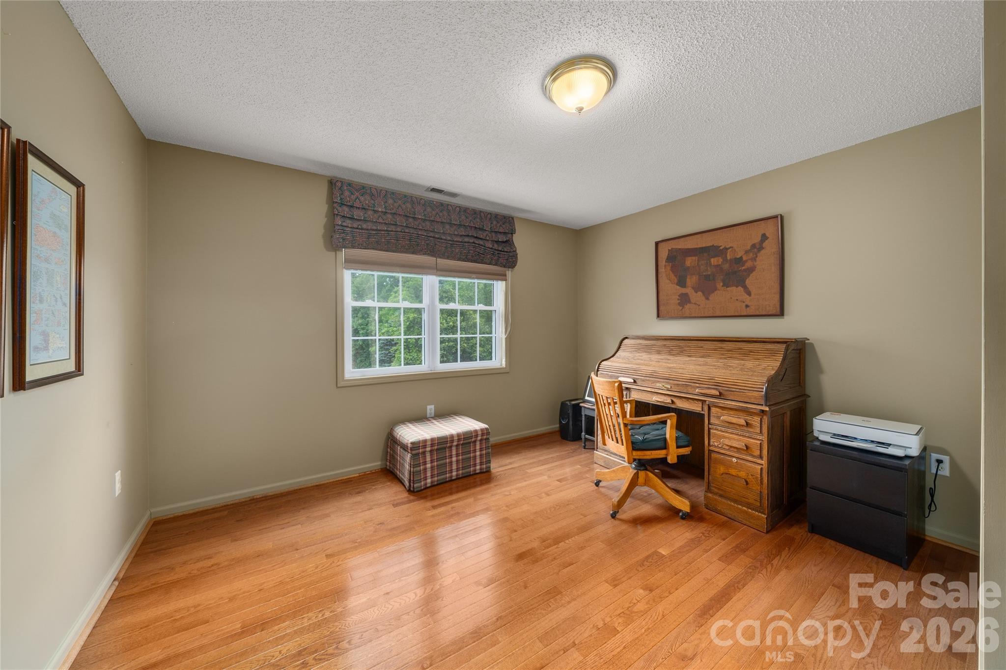 100 Welwyn Lane Property Photo 28