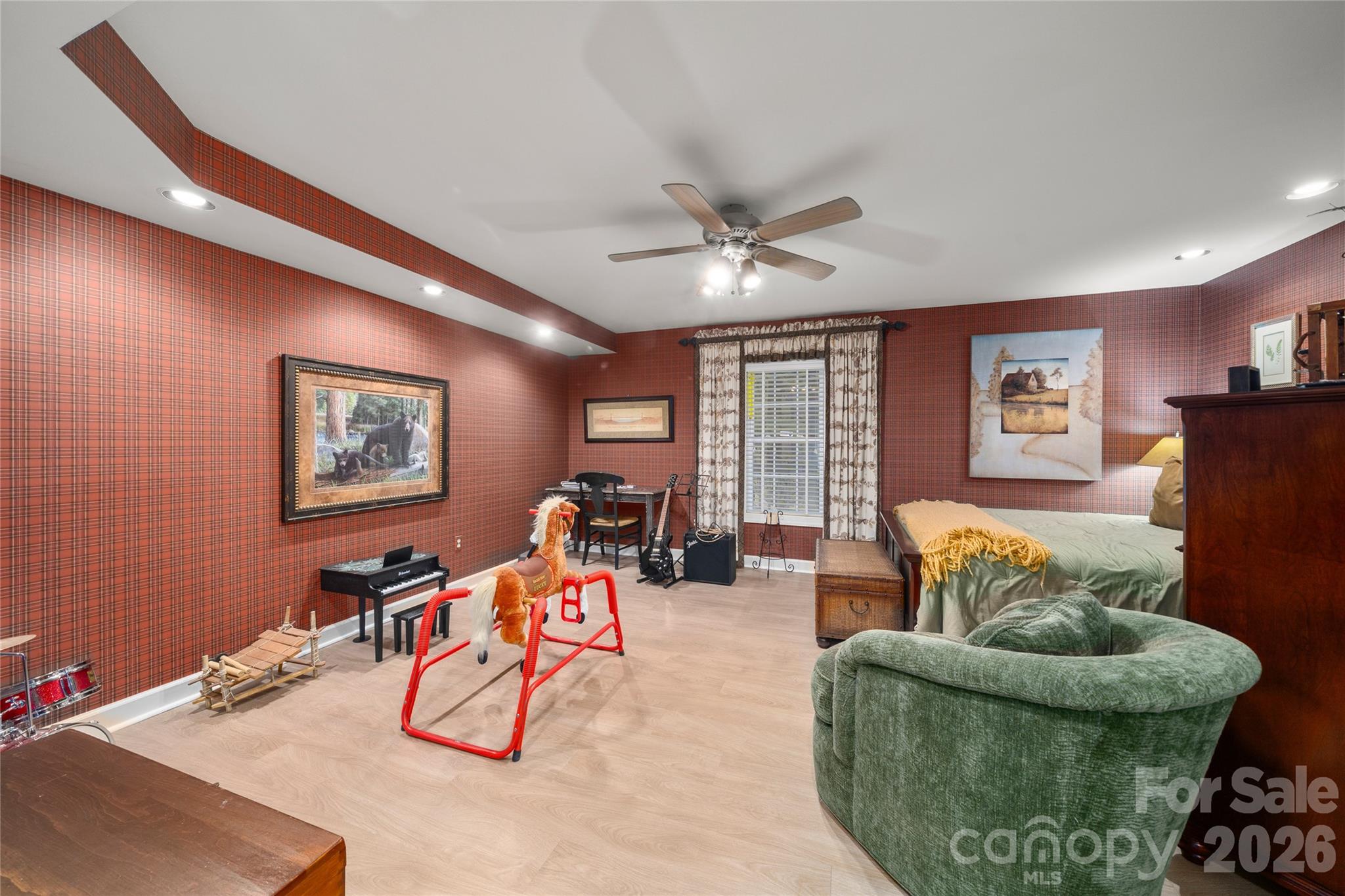100 Welwyn Lane Property Photo 32