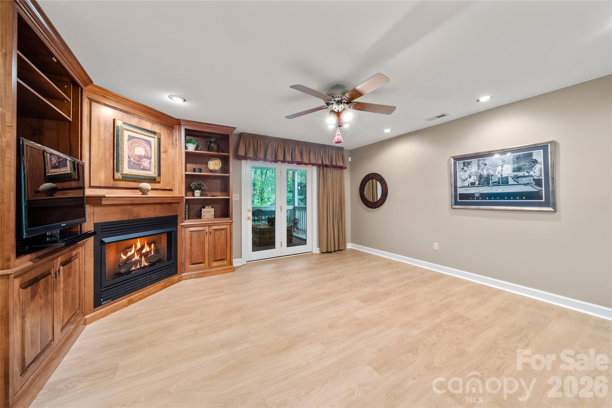 100 Welwyn Lane Property Photo 35