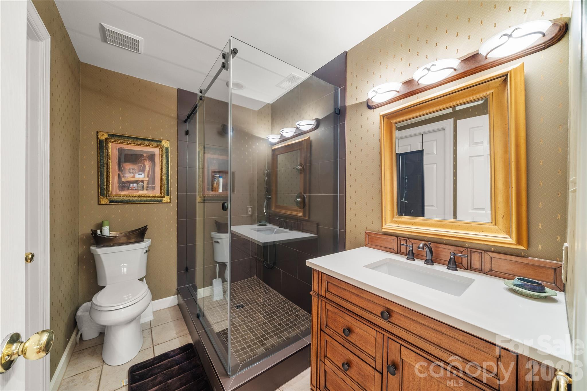 100 Welwyn Lane Property Photo 37