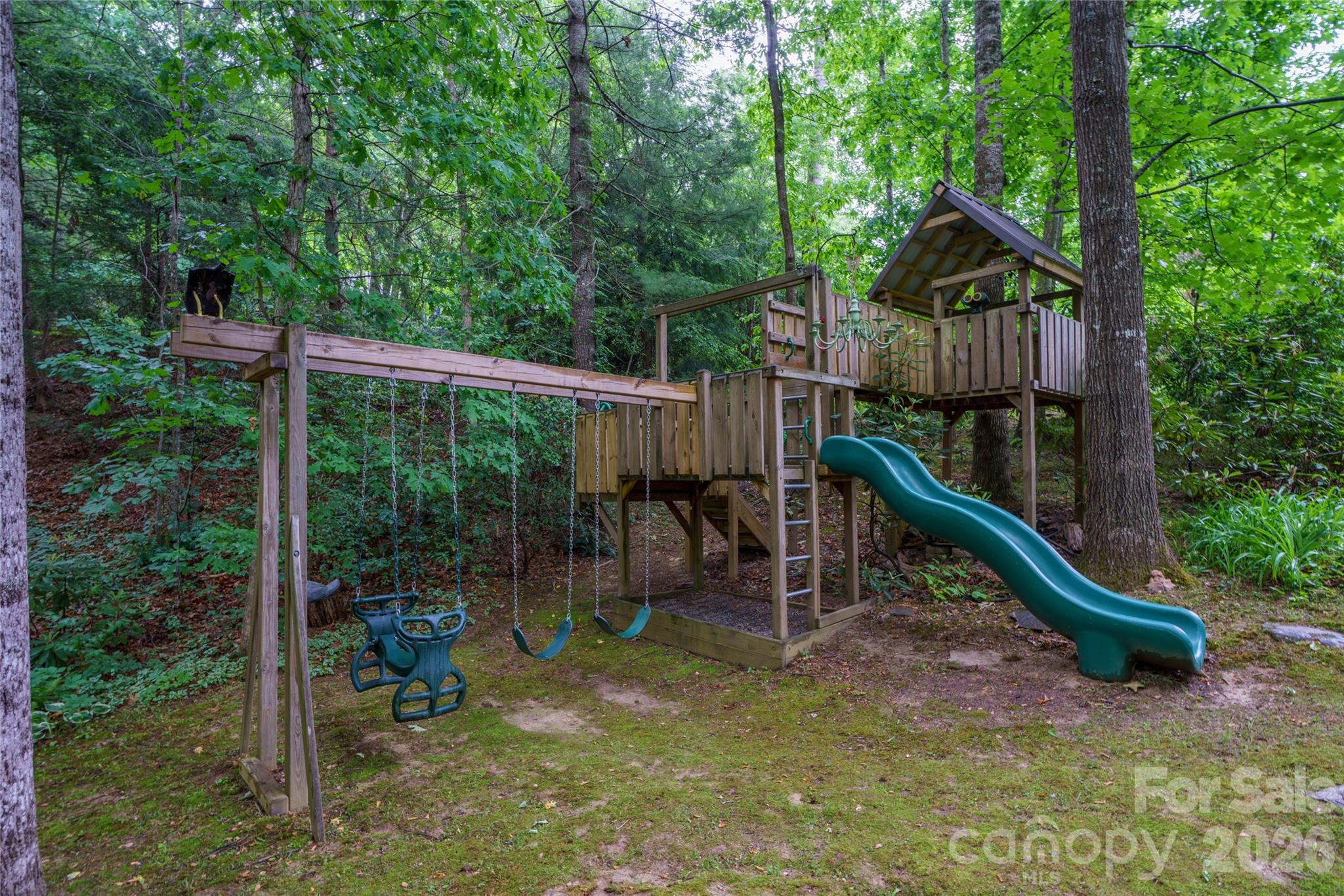 100 Welwyn Lane Property Photo 42