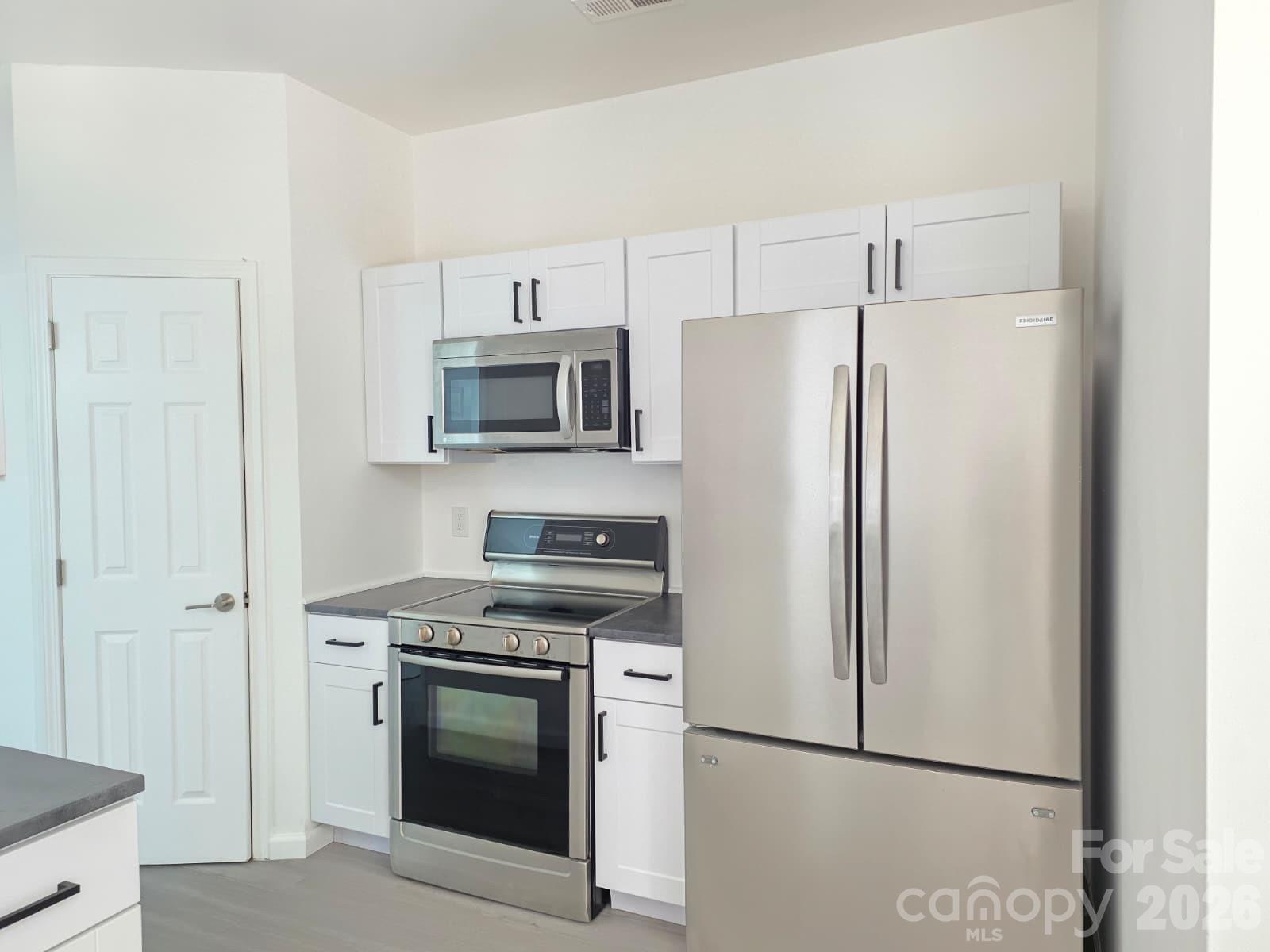 10317 Stoneykirk Lane Property Photo 13