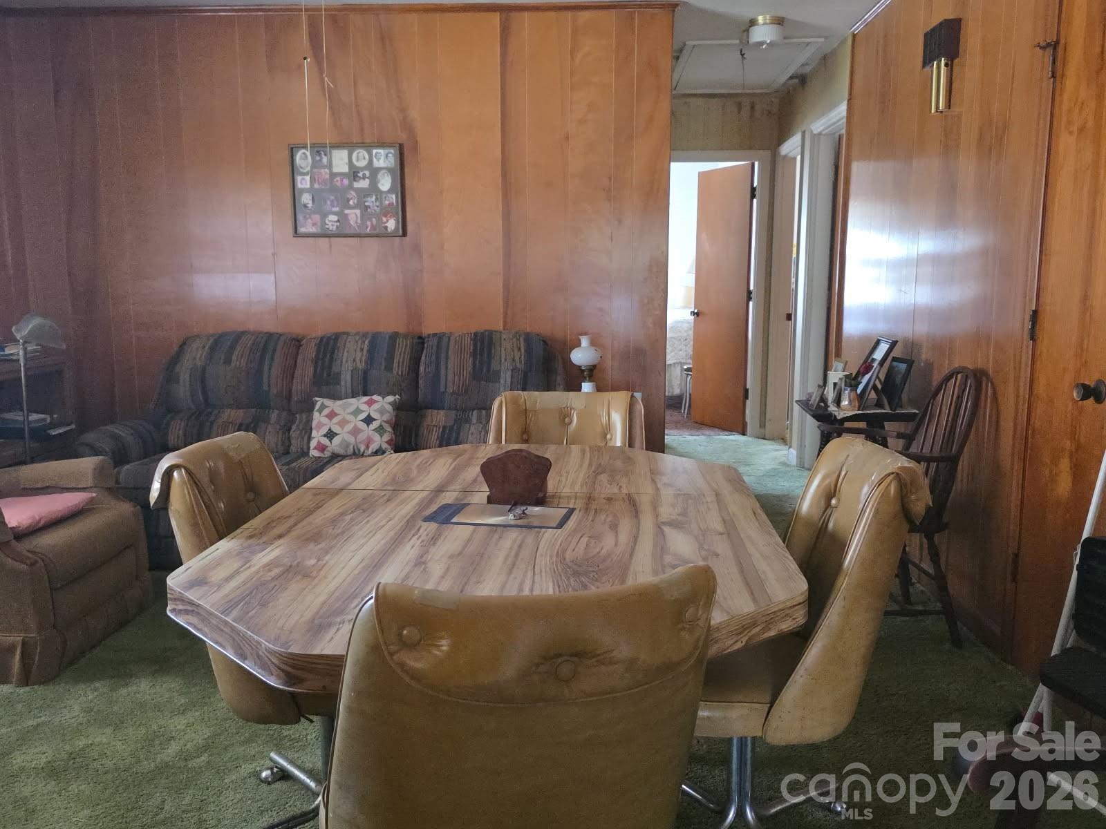 217 Rollings Road Property Photo 4