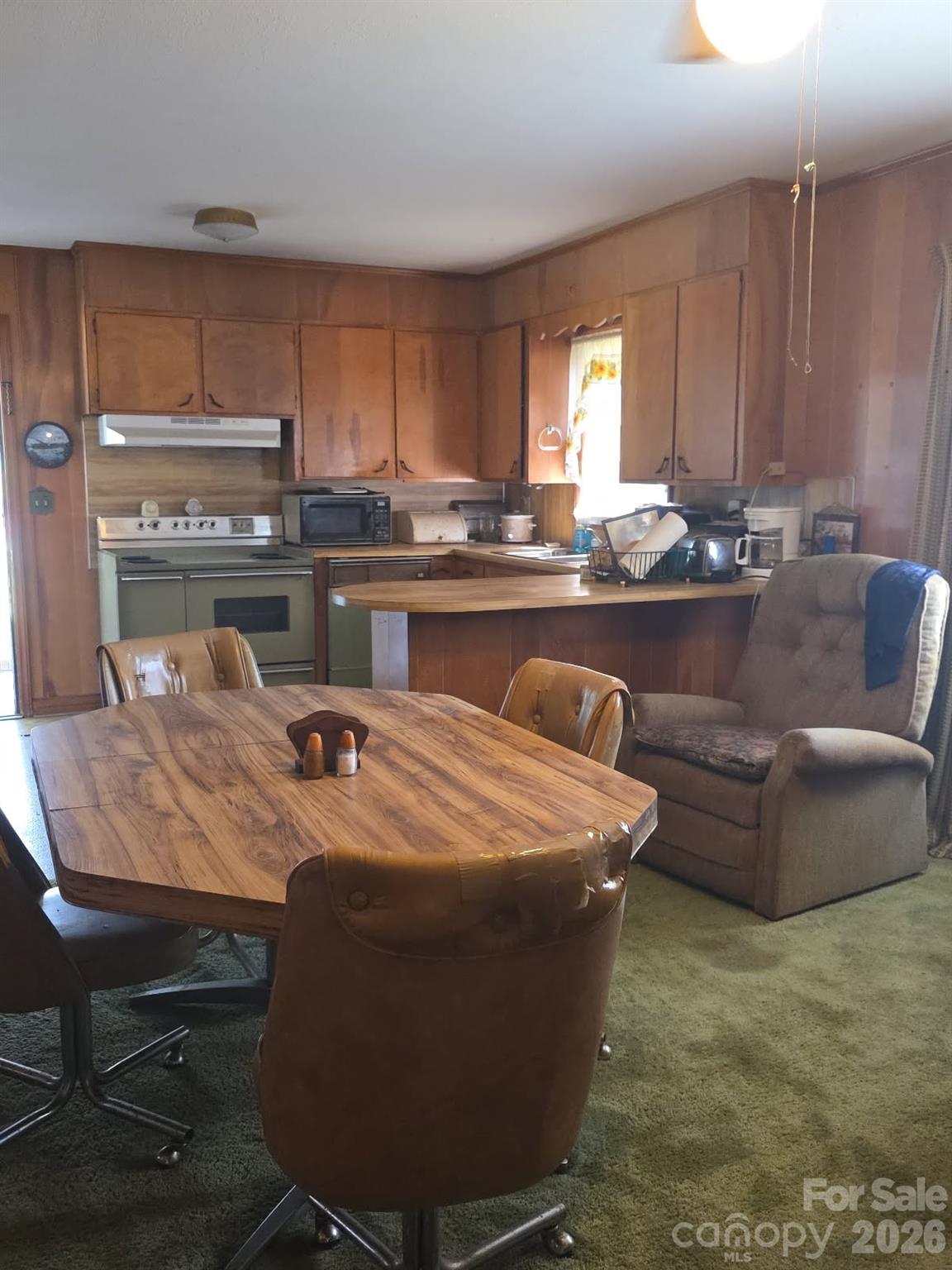 217 Rollings Road Property Photo 5