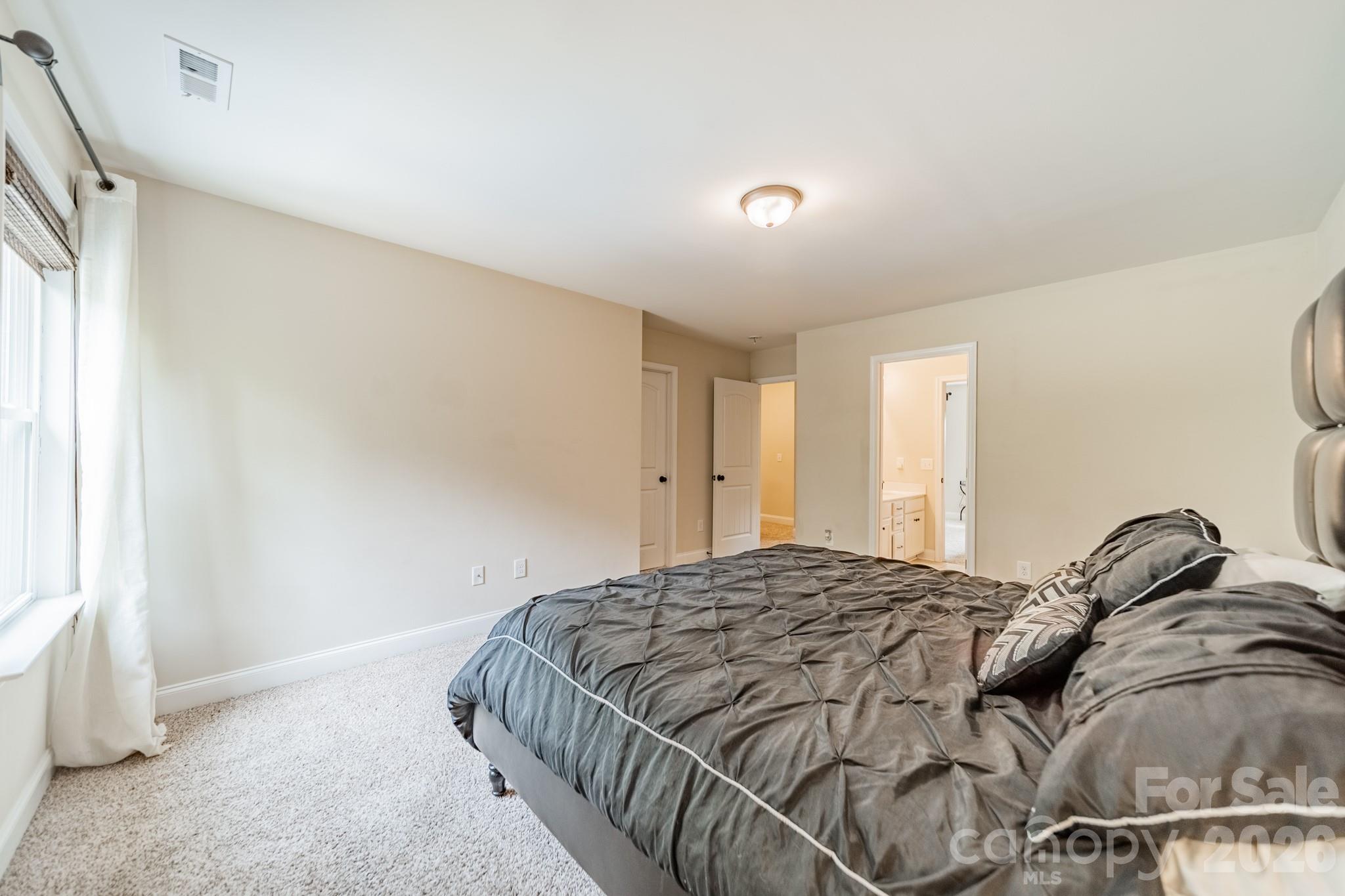 512 Stillwater Road Property Photo 33