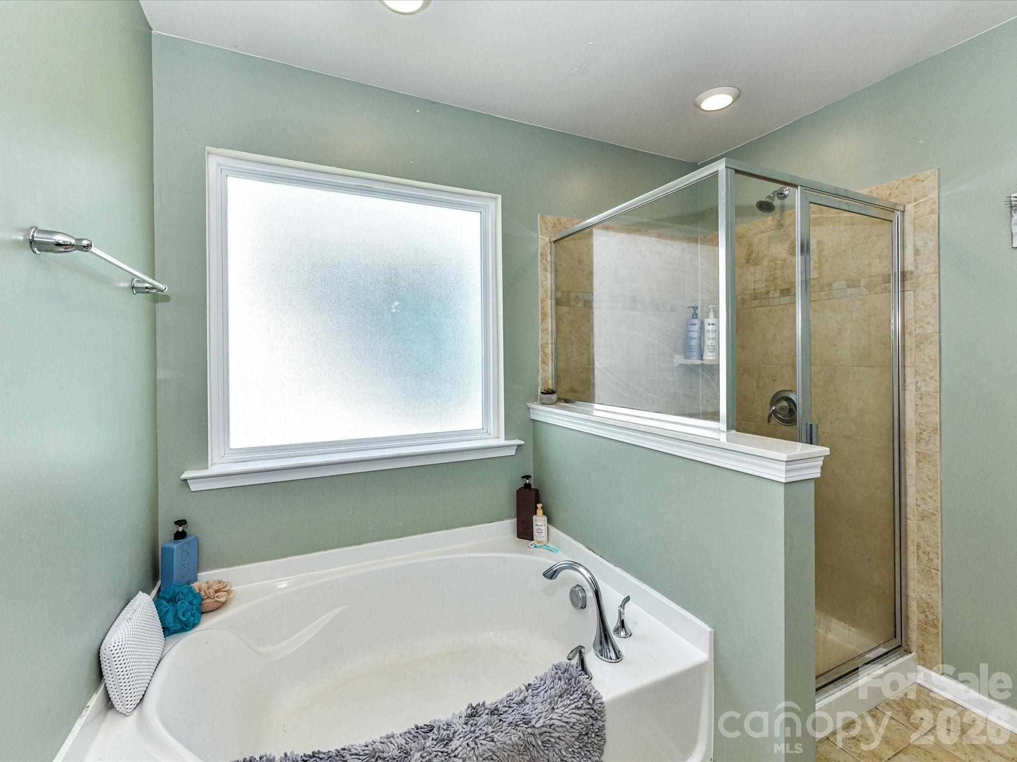 6935 Liverpool Court Property Photo 25