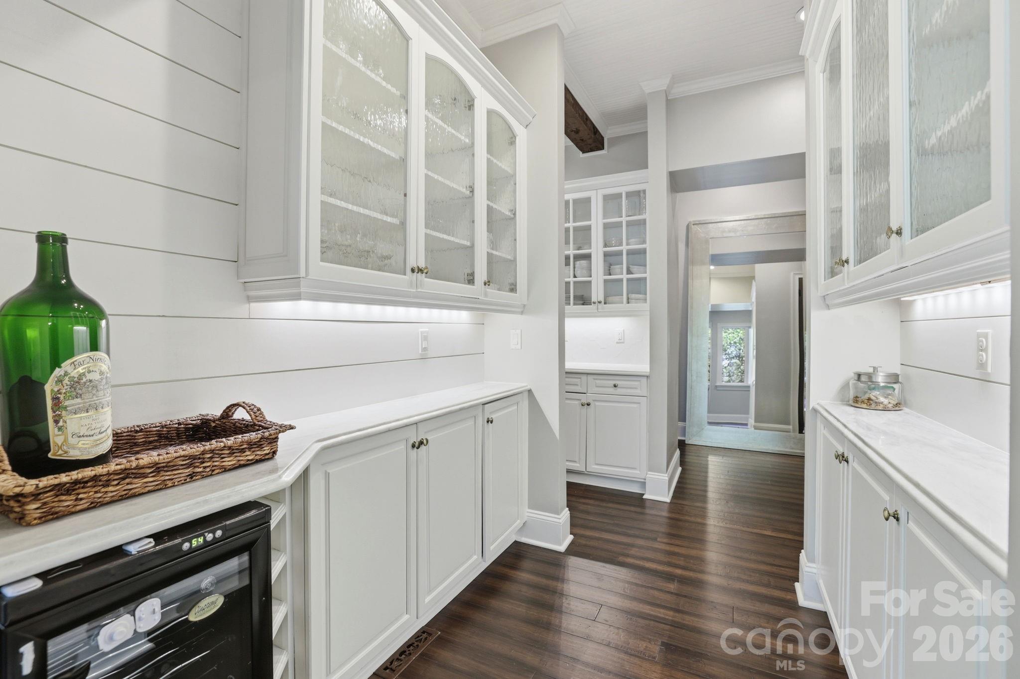 1909 Maryland Avenue Property Photo 7