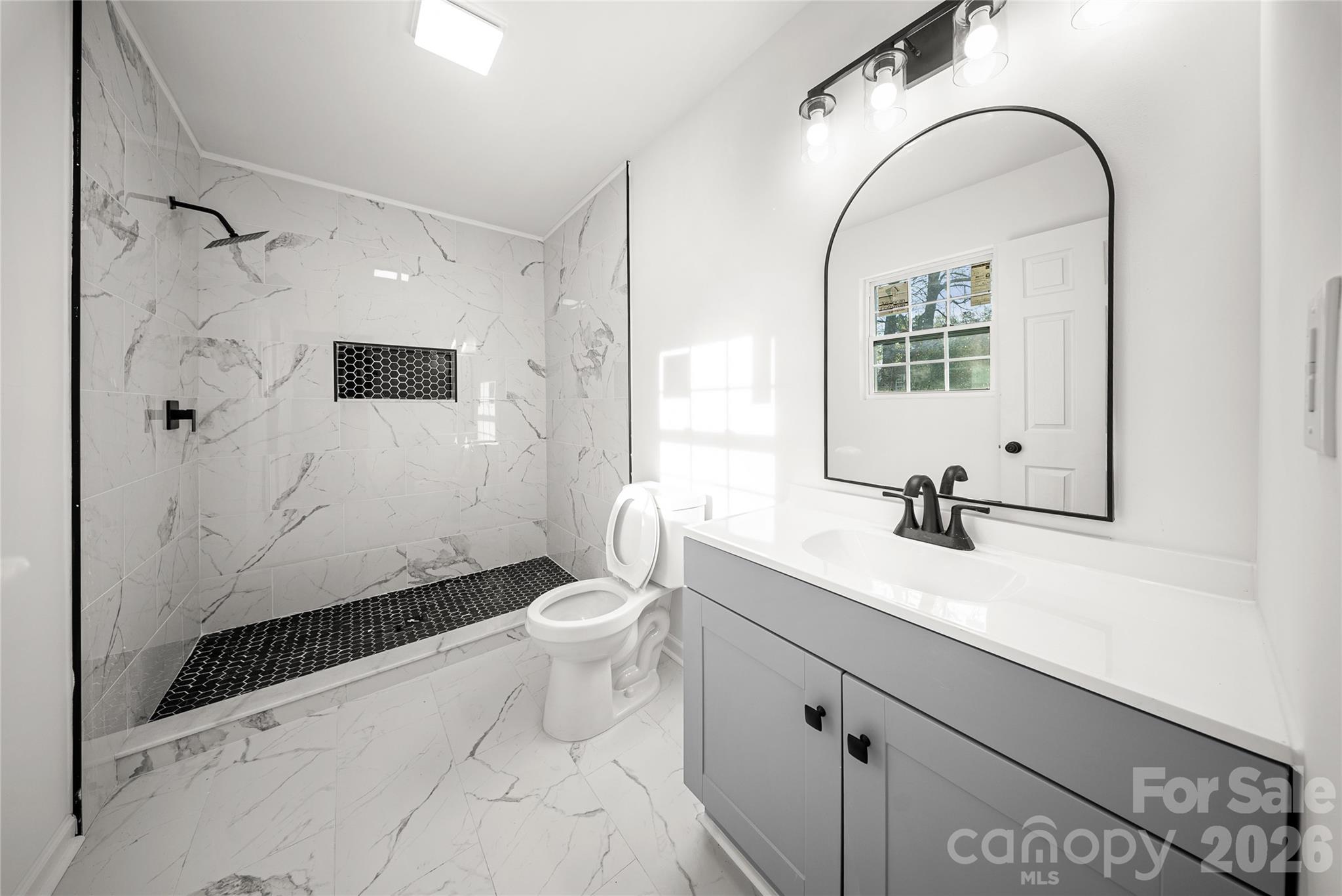 10107 Clairemore Place Property Photo 9