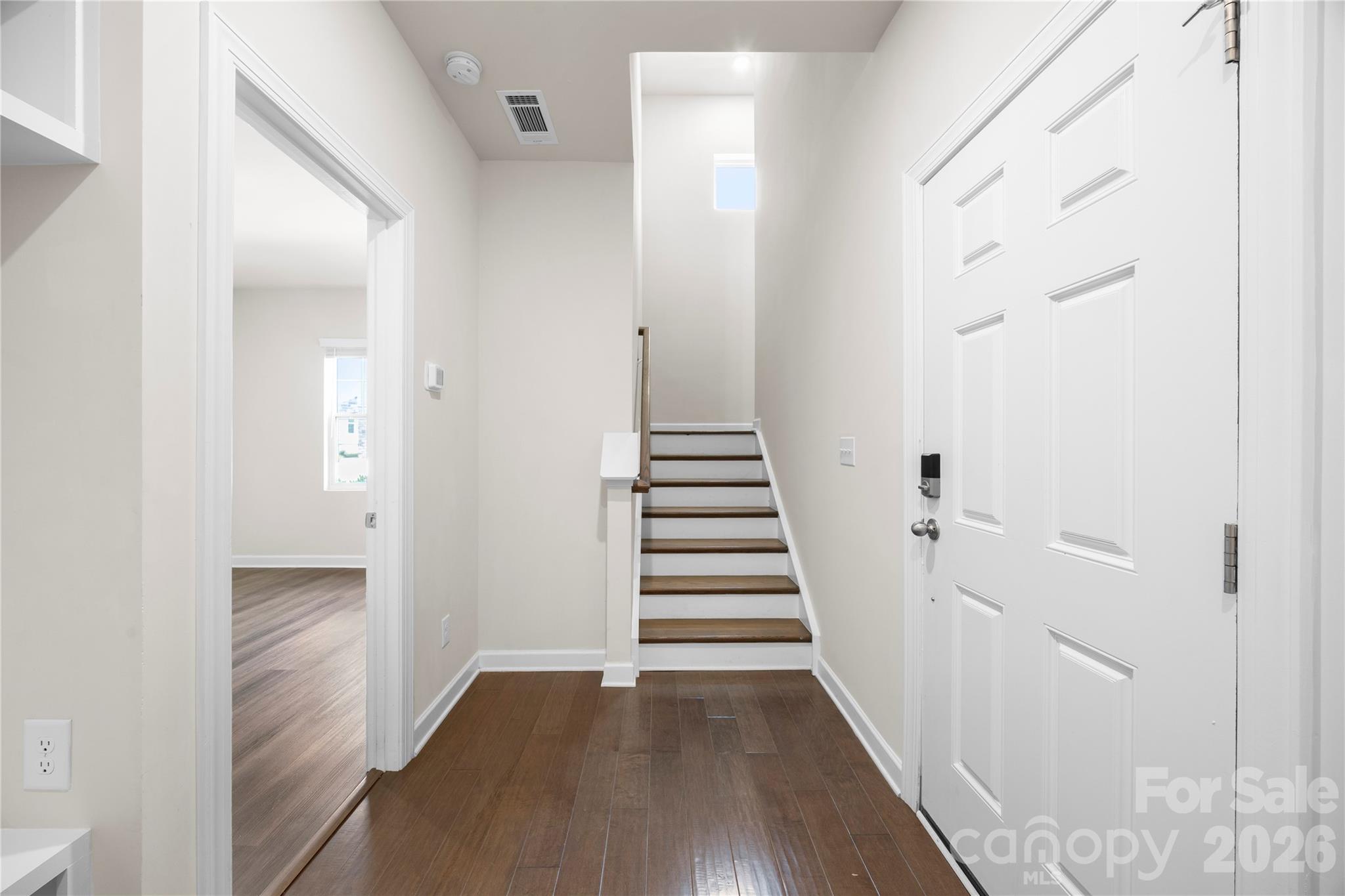 2616 Greenmarket Drive Property Photo 5