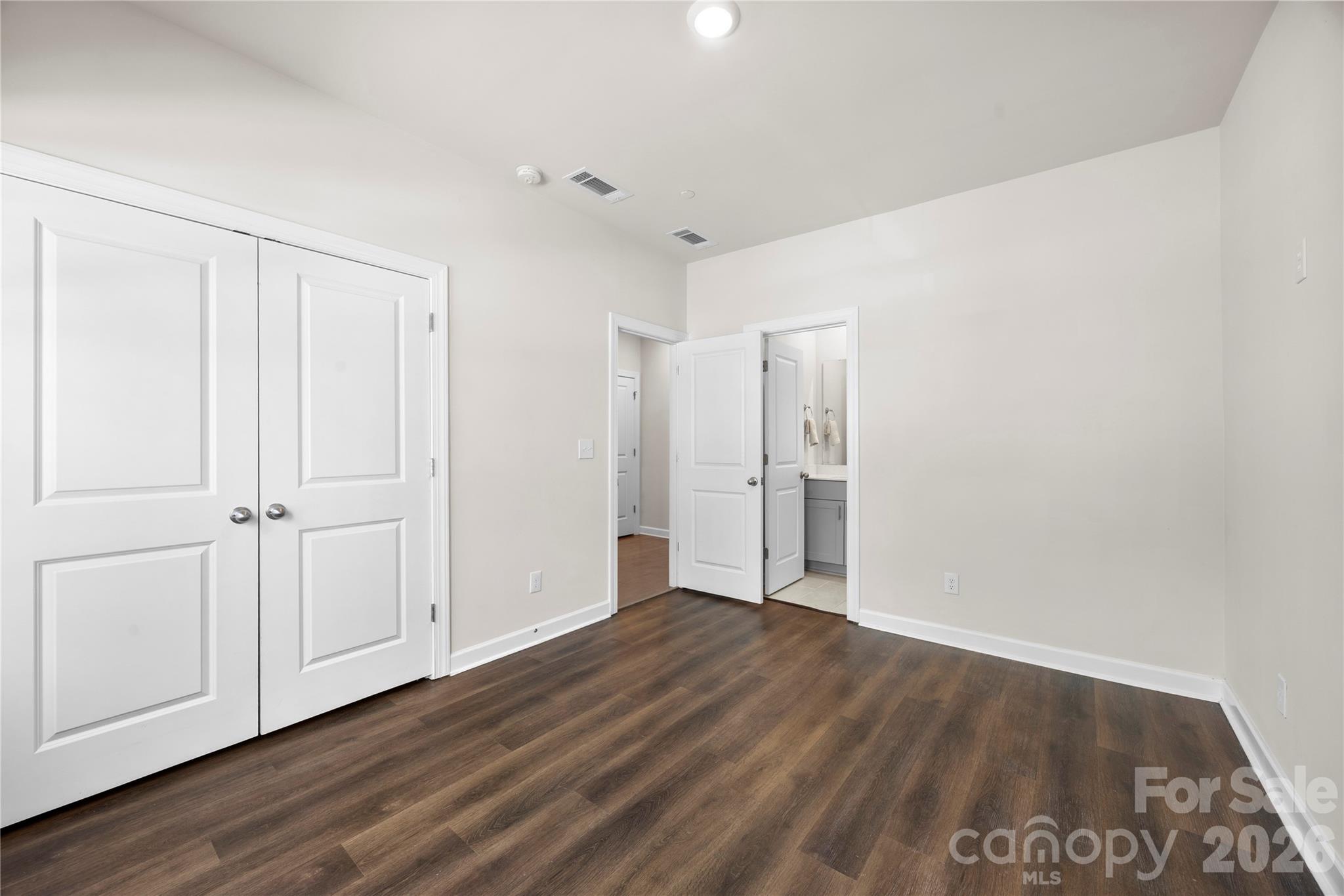 2616 Greenmarket Drive Property Photo 7