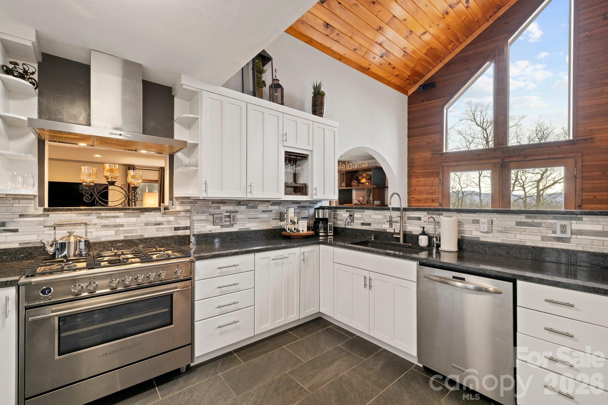 106 Bishop Cove Road Property Photo 11