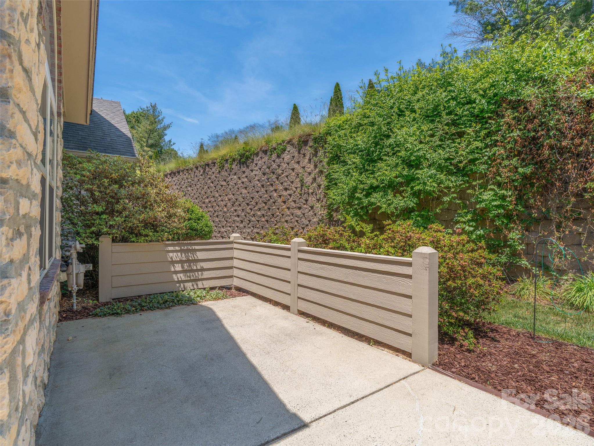 60 Mountain Meadow Circle E2 Property Photo 7