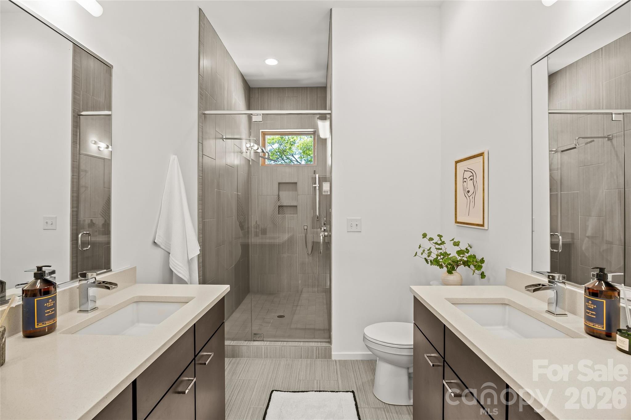 918 Greenleaf Avenue A Property Photo 24