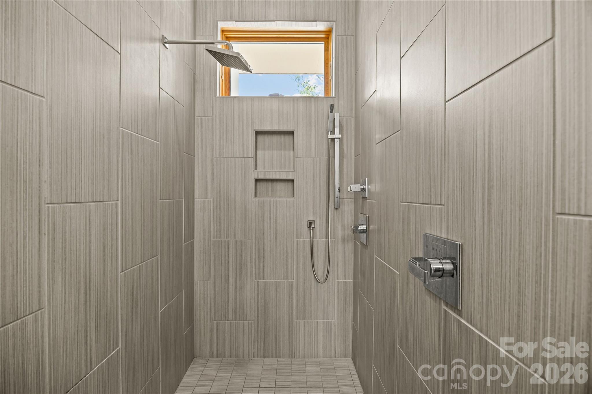 918 Greenleaf Avenue A Property Photo 25
