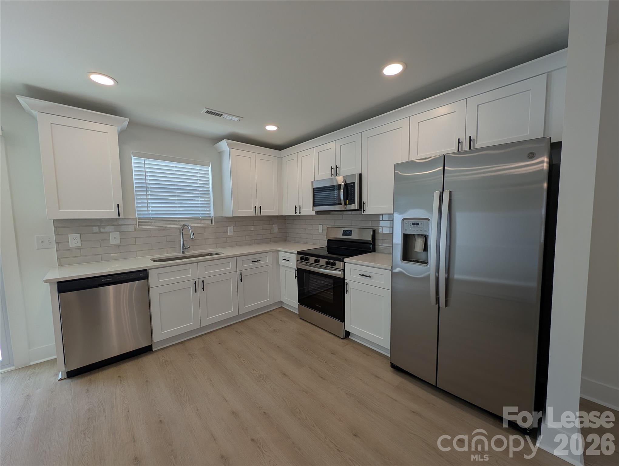1415 Arden Avenue Property Photo 2