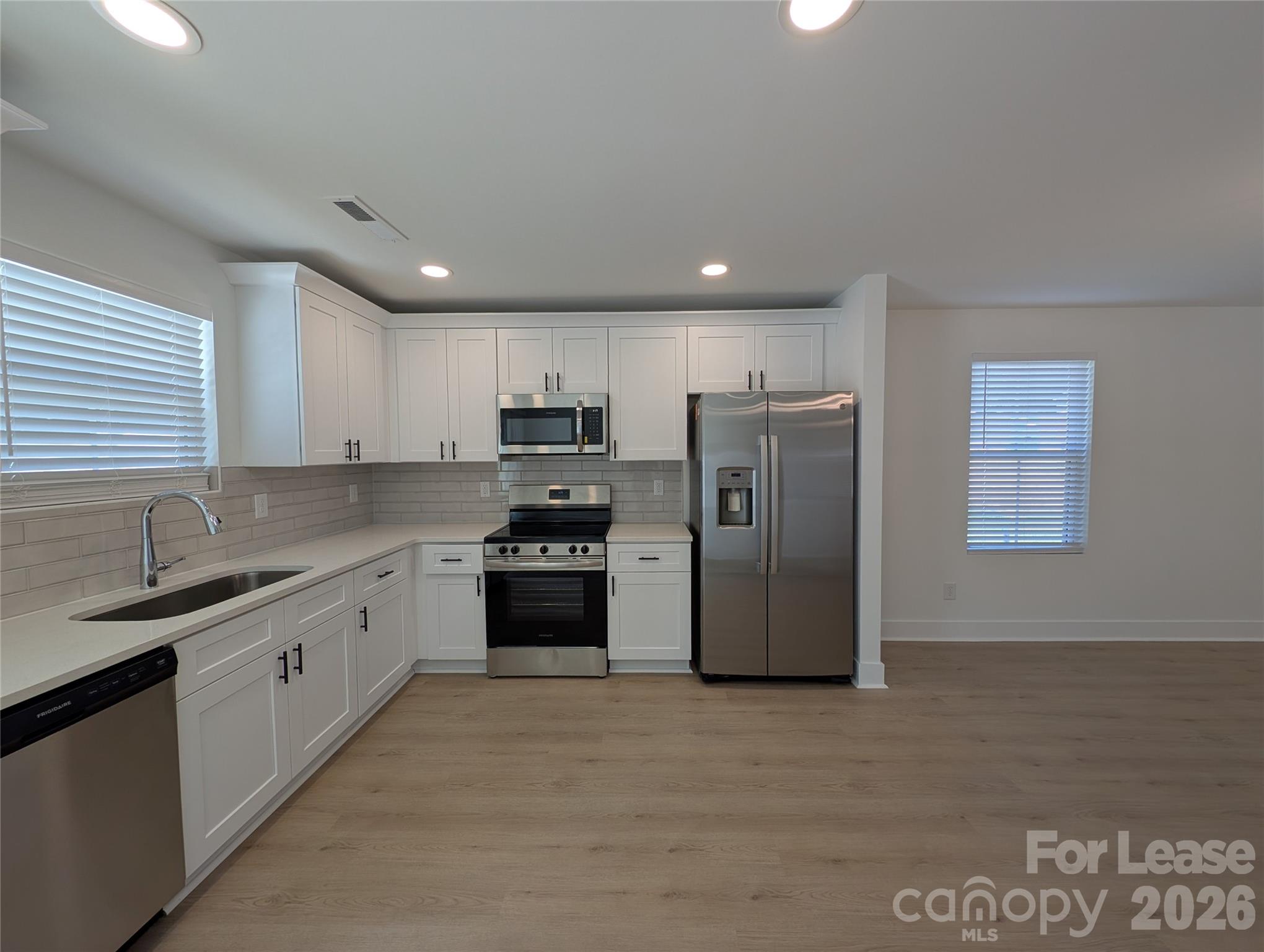 1415 Arden Avenue Property Photo 3
