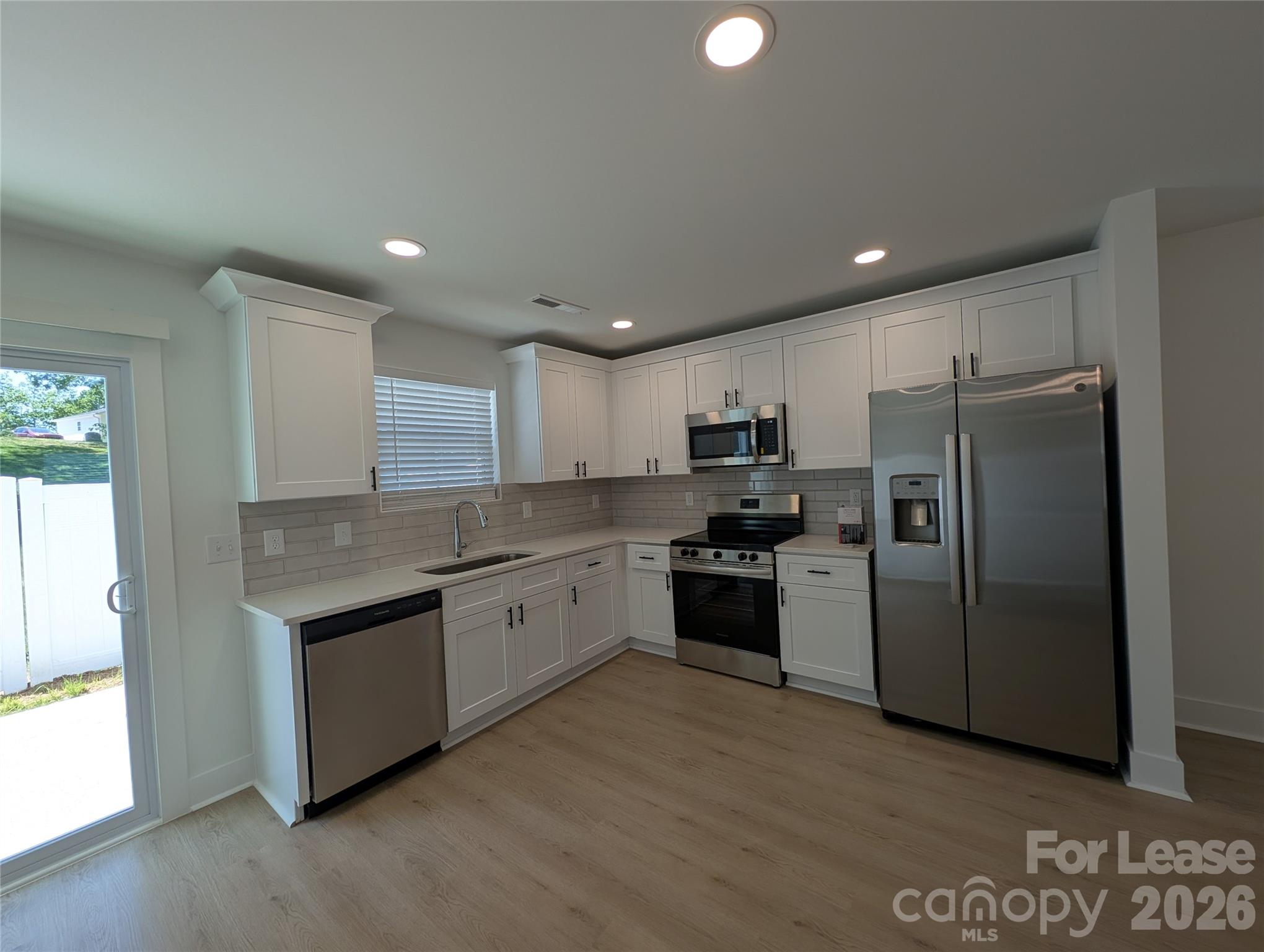 1415 Arden Avenue Property Photo 5
