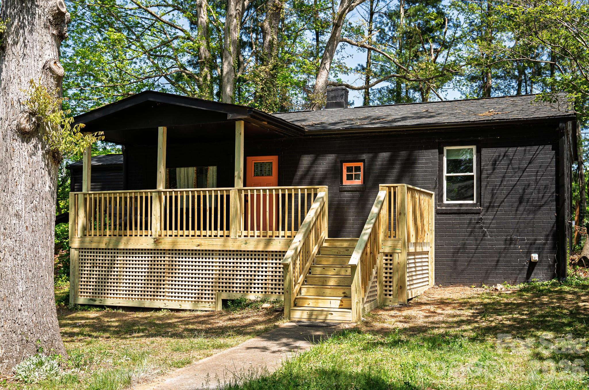 17 Springdale Avenue Property Photo 2