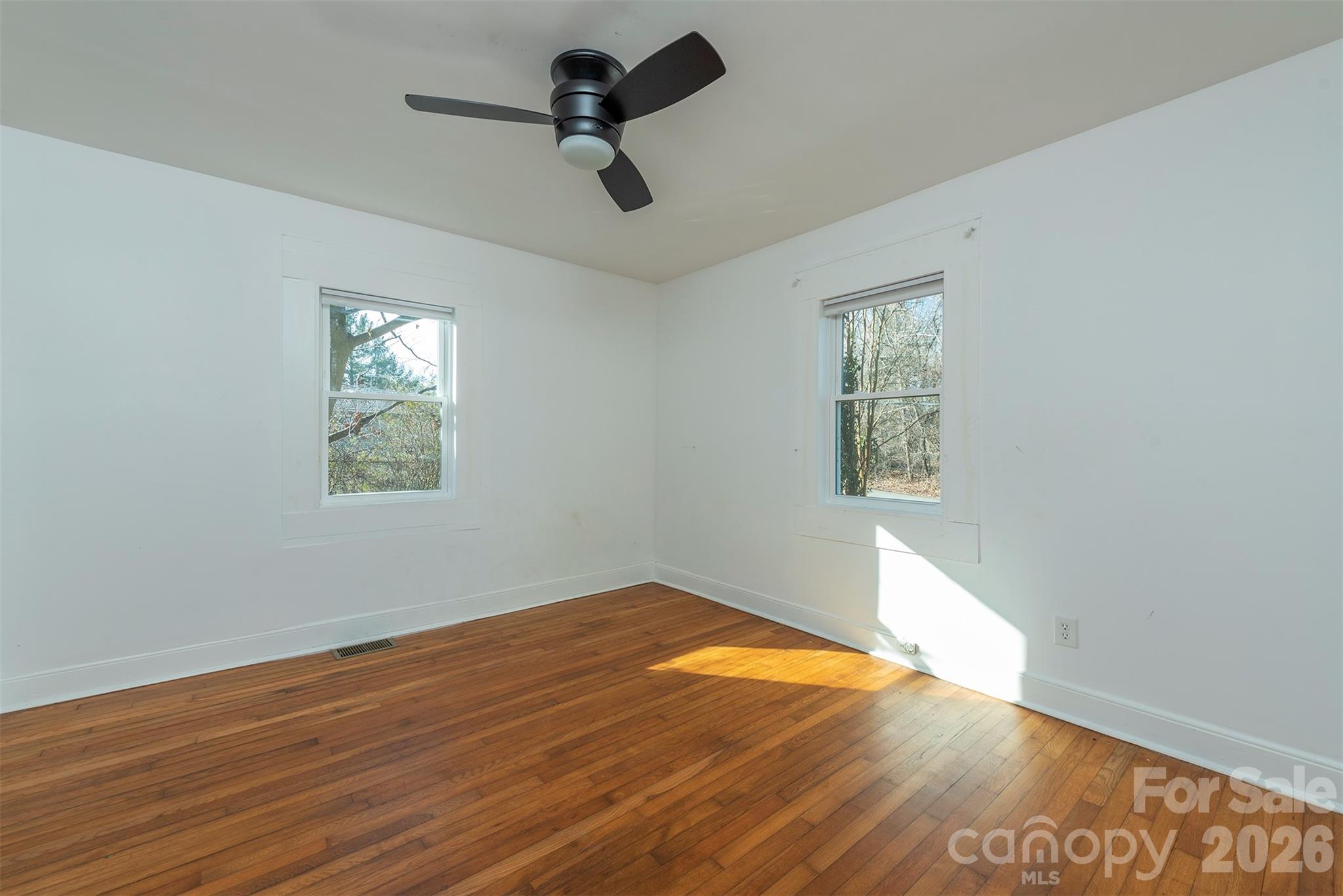 17 Springdale Avenue Property Photo 18