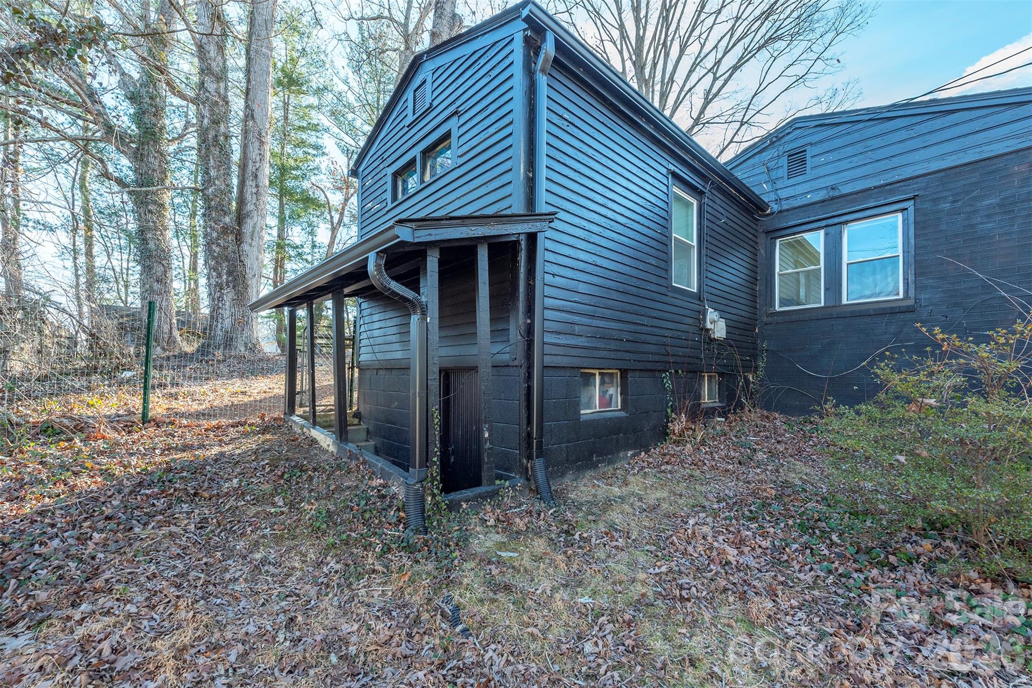 17 Springdale Avenue Property Photo 32