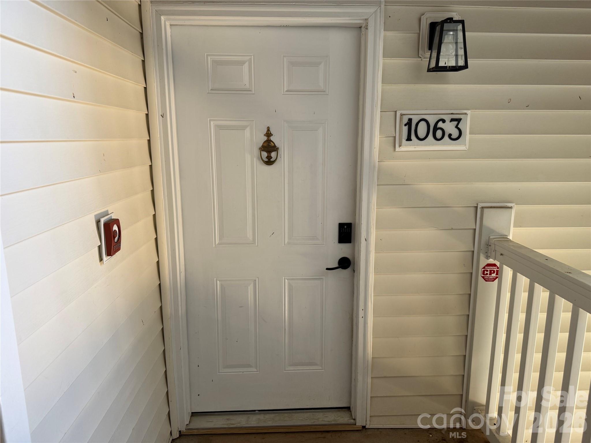 1063 Triece Lane Property Photo 3
