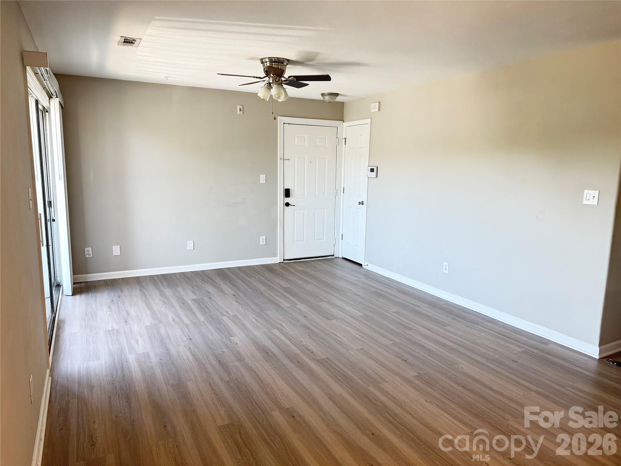 1063 Triece Lane Property Photo 5