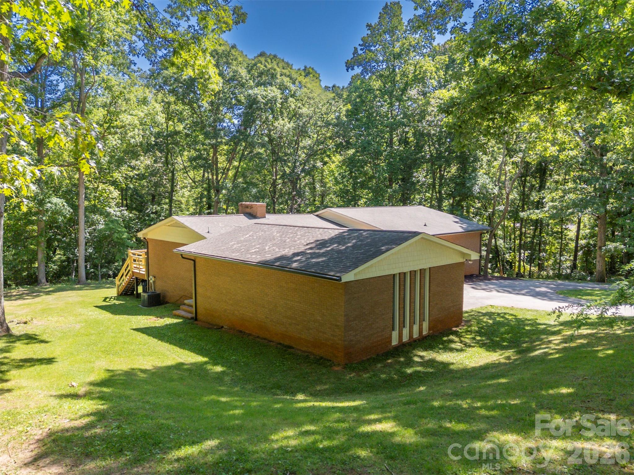 427 Georgia Avenue Property Photo 4
