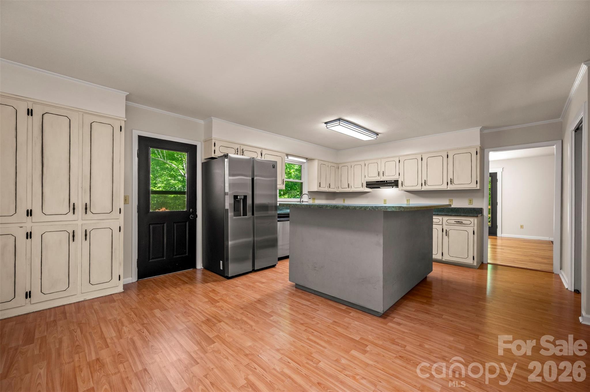 427 Georgia Avenue Property Photo 6