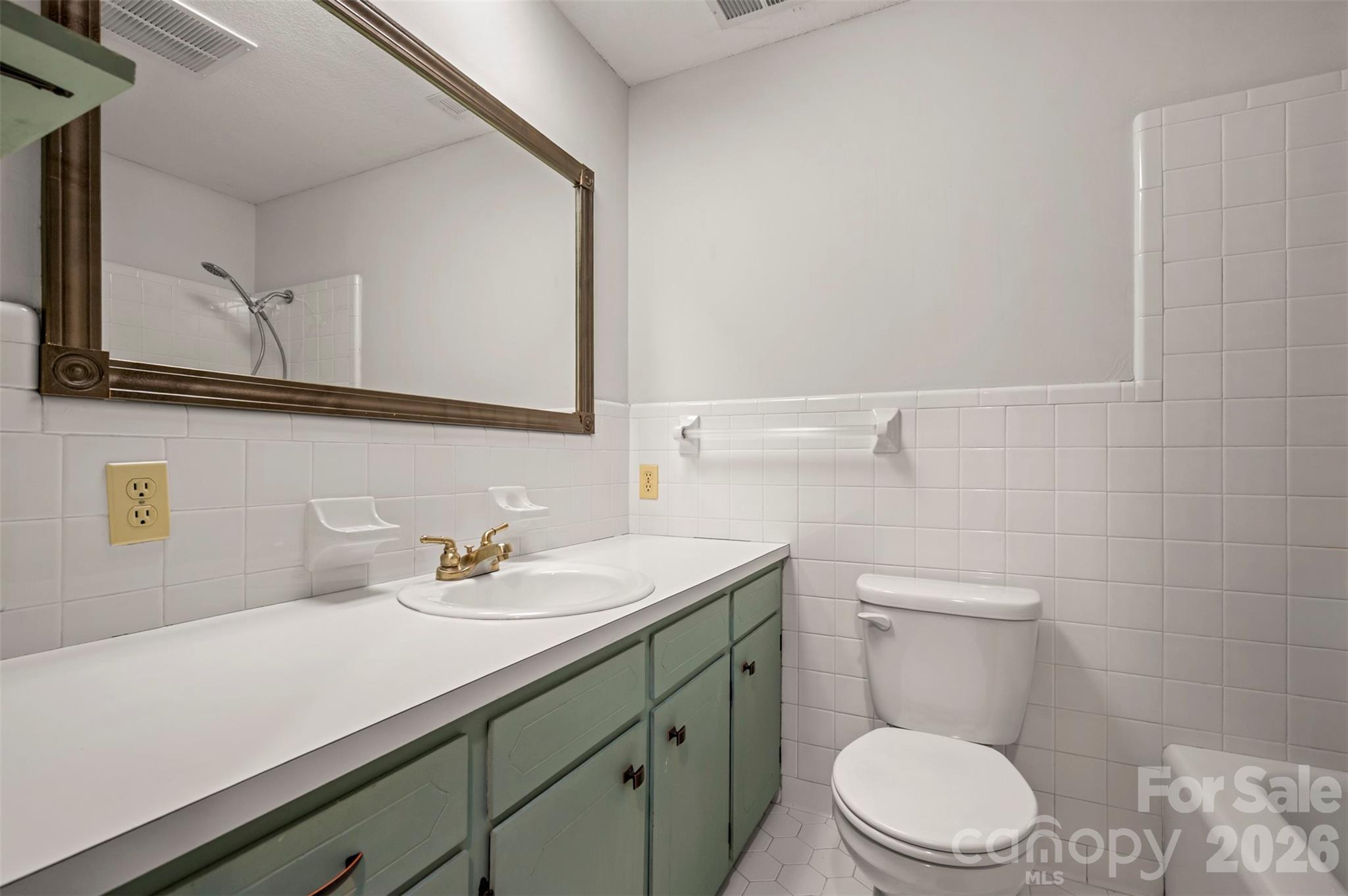 427 Georgia Avenue Property Photo 28