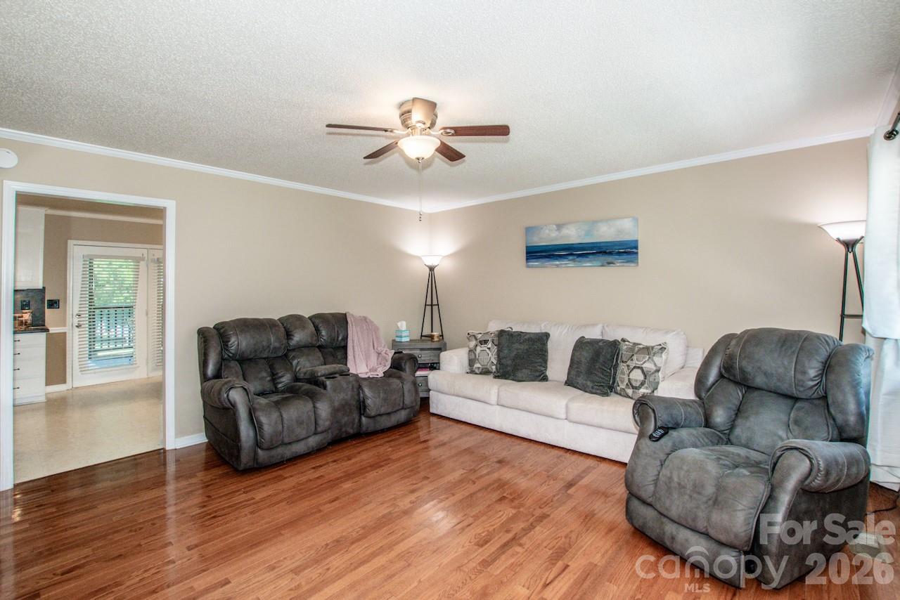 2426 Ashford Drive Property Photo 7