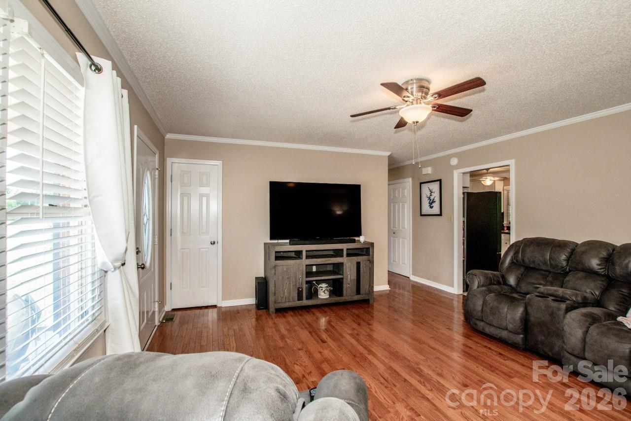 2426 Ashford Drive Property Photo 10