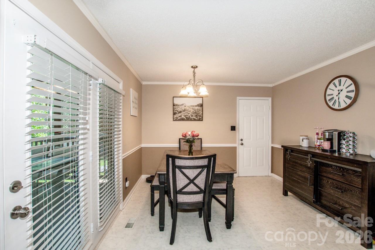 2426 Ashford Drive Property Photo 15